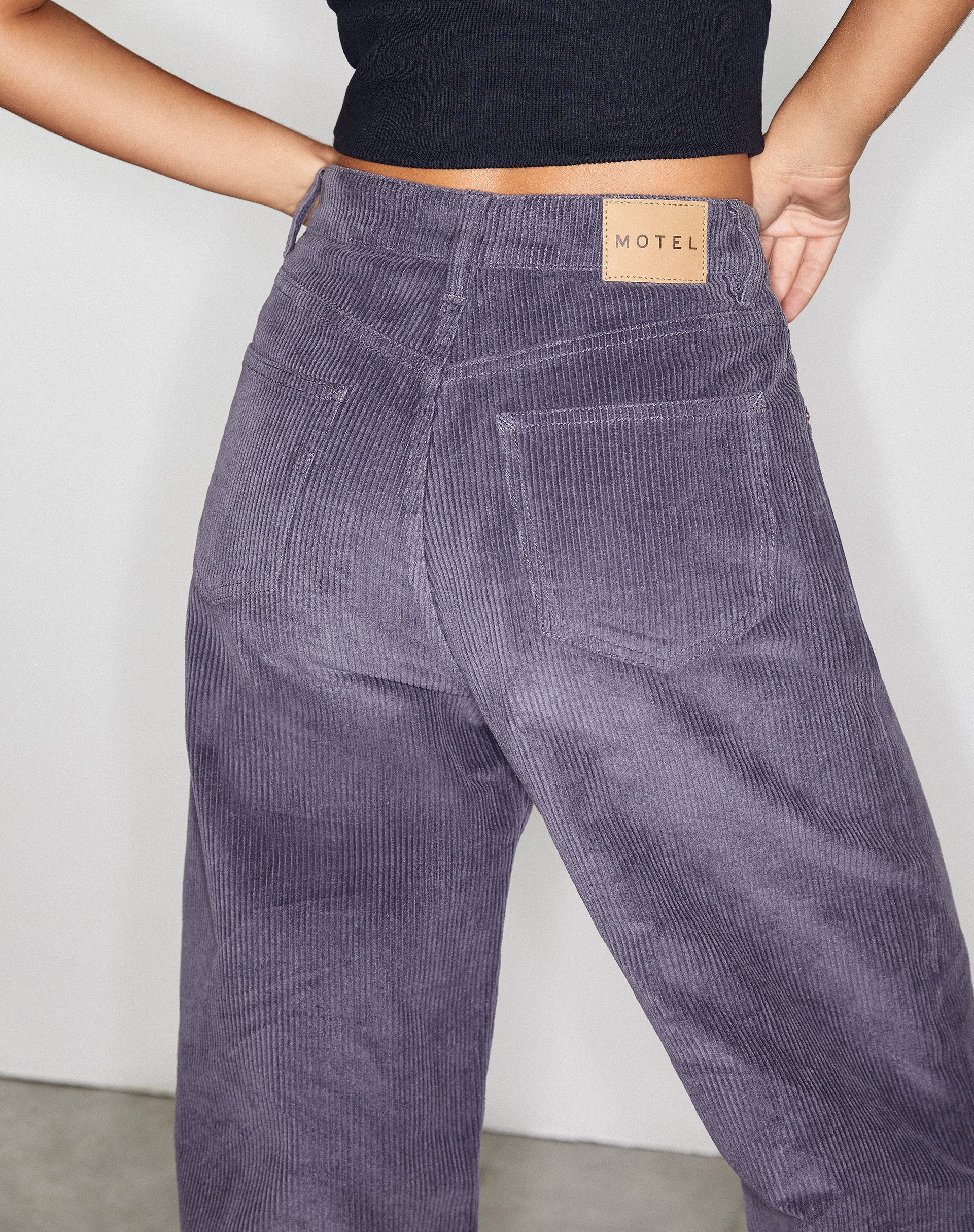 Bild von Parallel Jean in Cord Ink Blue