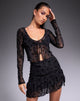 Bild von Henry Cardi in Schwarz mit Blumenflock