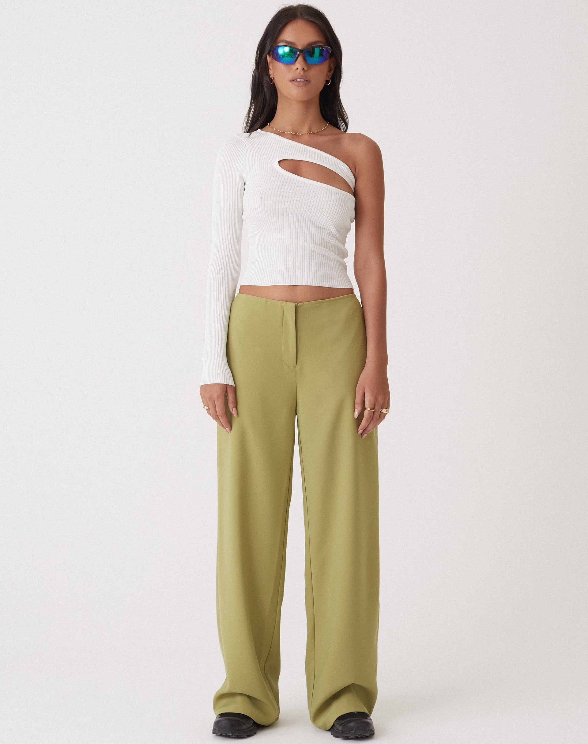 Bild von MOTEL X OLIVIA NEILL Amadi Wide Leg Trouser in Tailoring Seamfoam Green