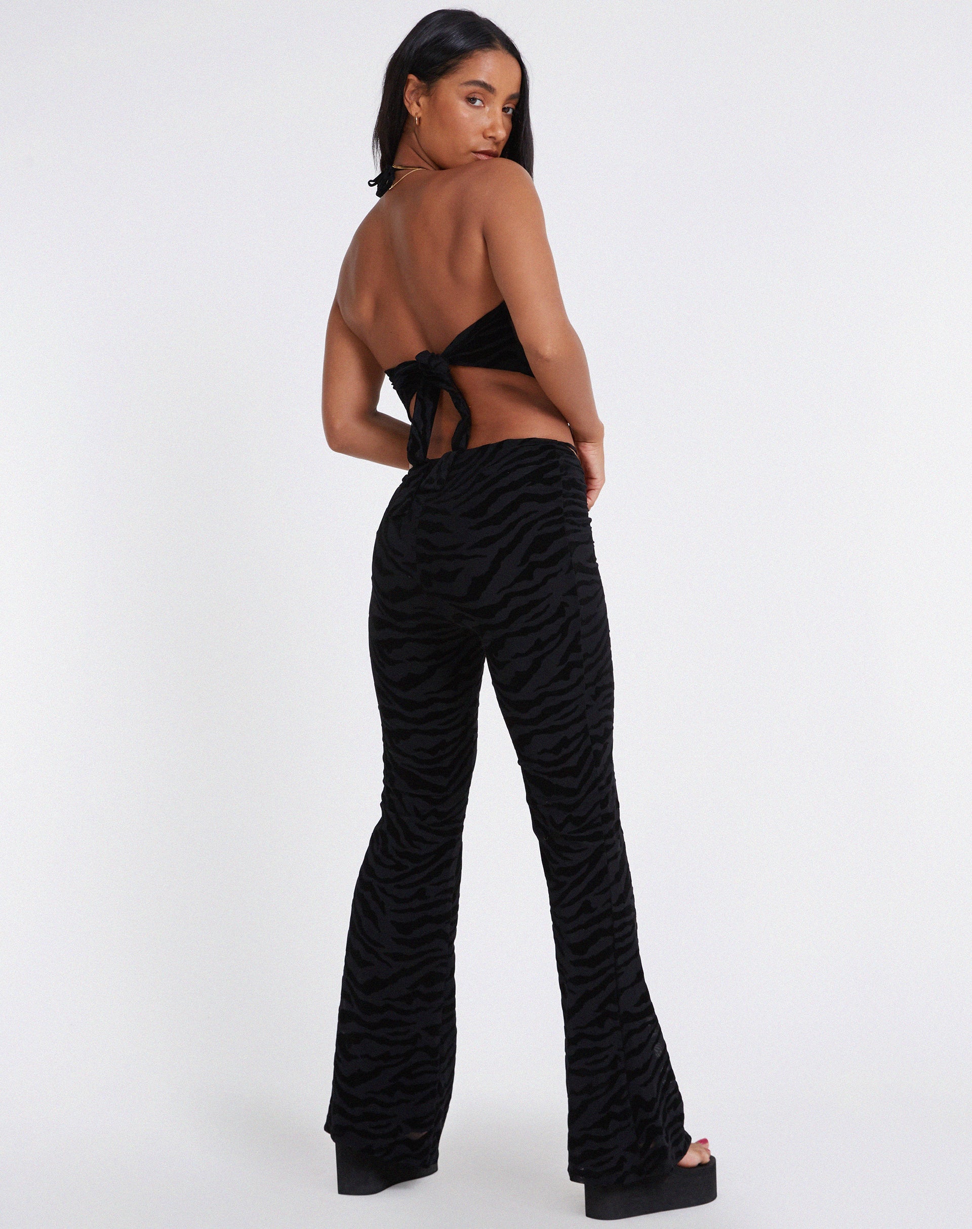 Abbildung der Nancha Flare Trouser in Zebra Flock Black