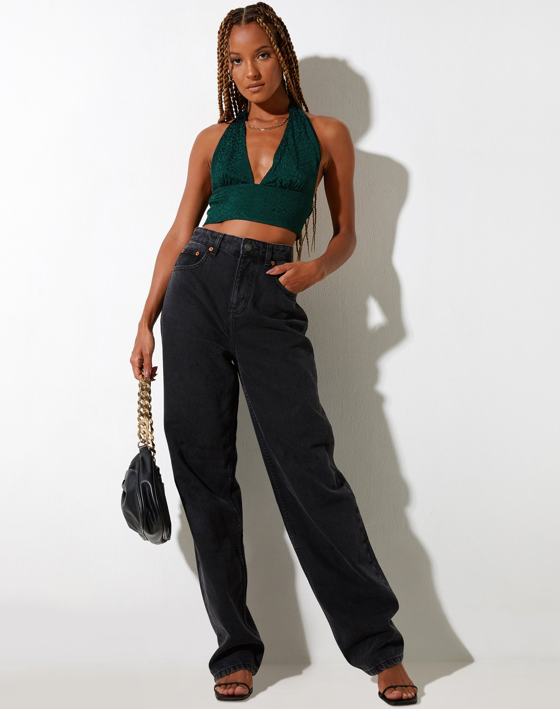 Image of Nanda Crop Top aus Satin Gepard Waldgrün