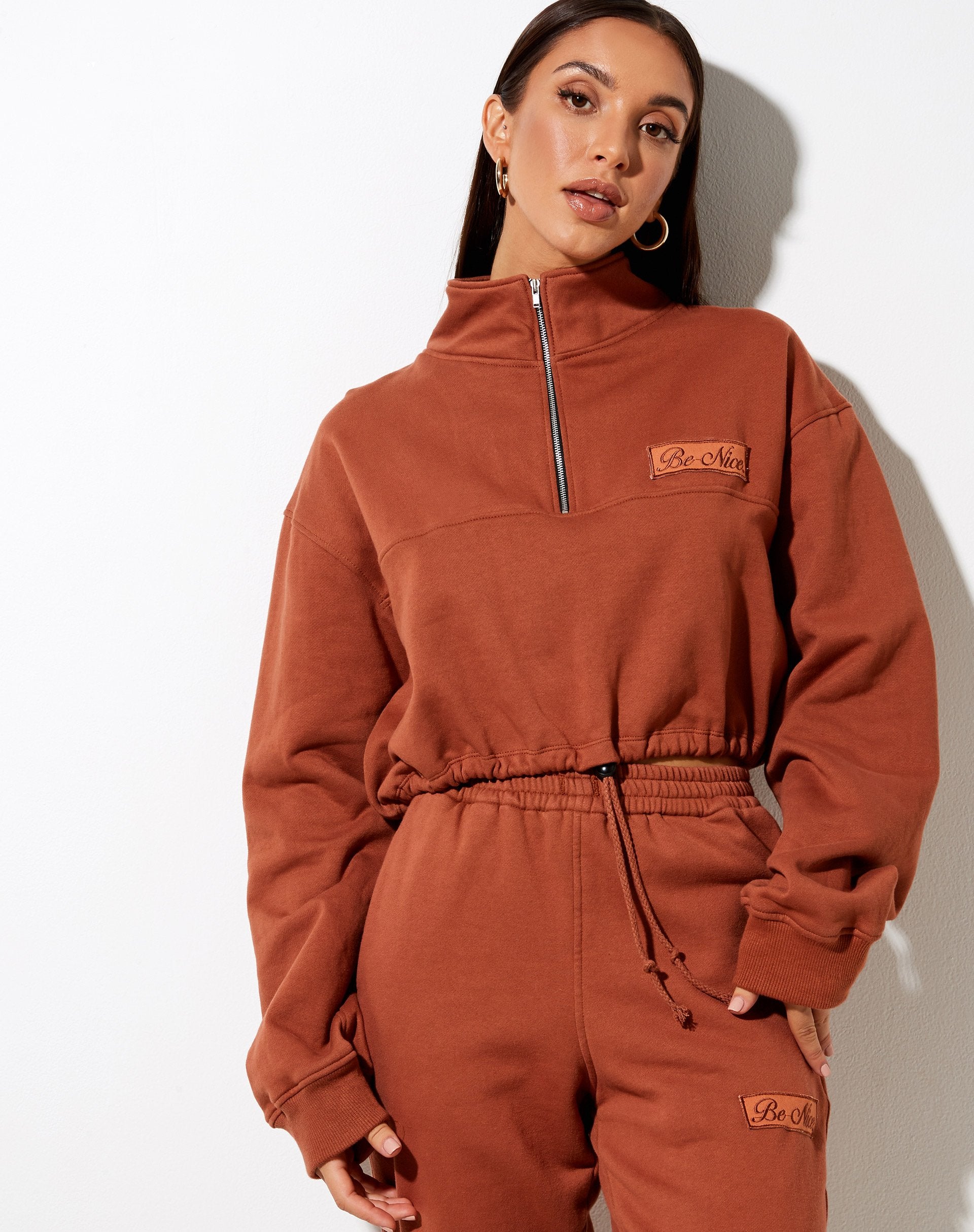 Bild von Nar Zip Bungee Jumper in Burnt Brick Be Nice Label Embro