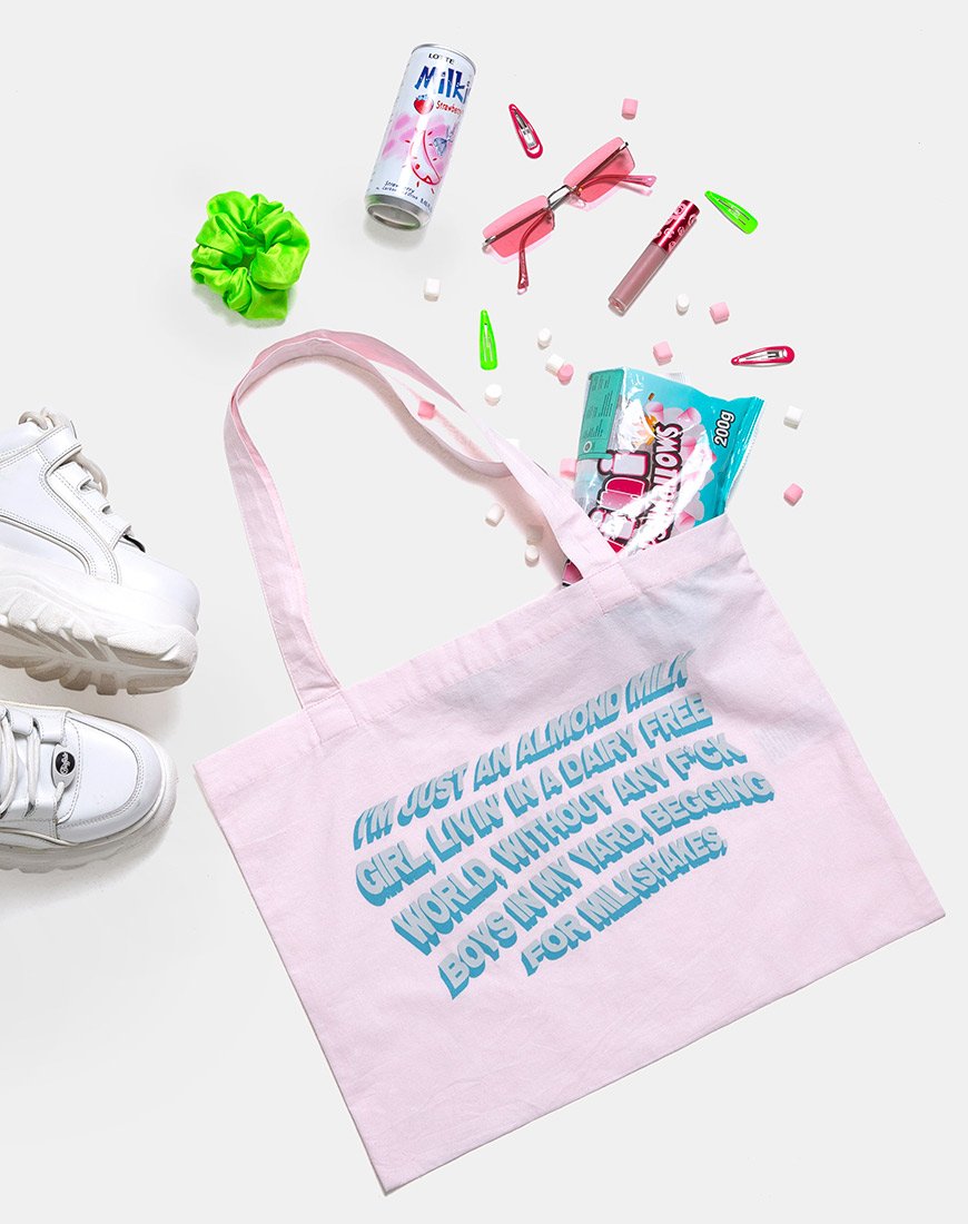 Bild von Tote Bag in Soft Pink mit Almond Milk Girl Text X Top Girl