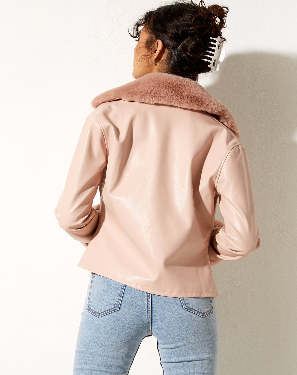 Neliya Jacke in Pu-Rosa