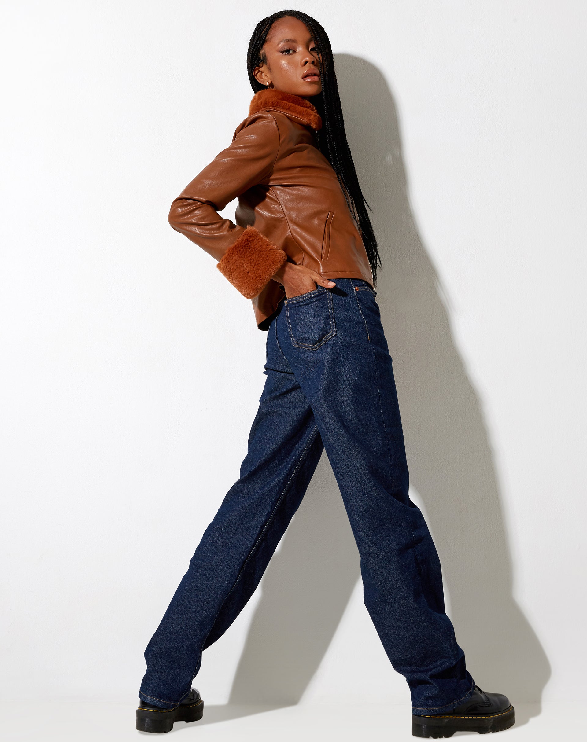Bild von Neliya Jacke in Pu Braun