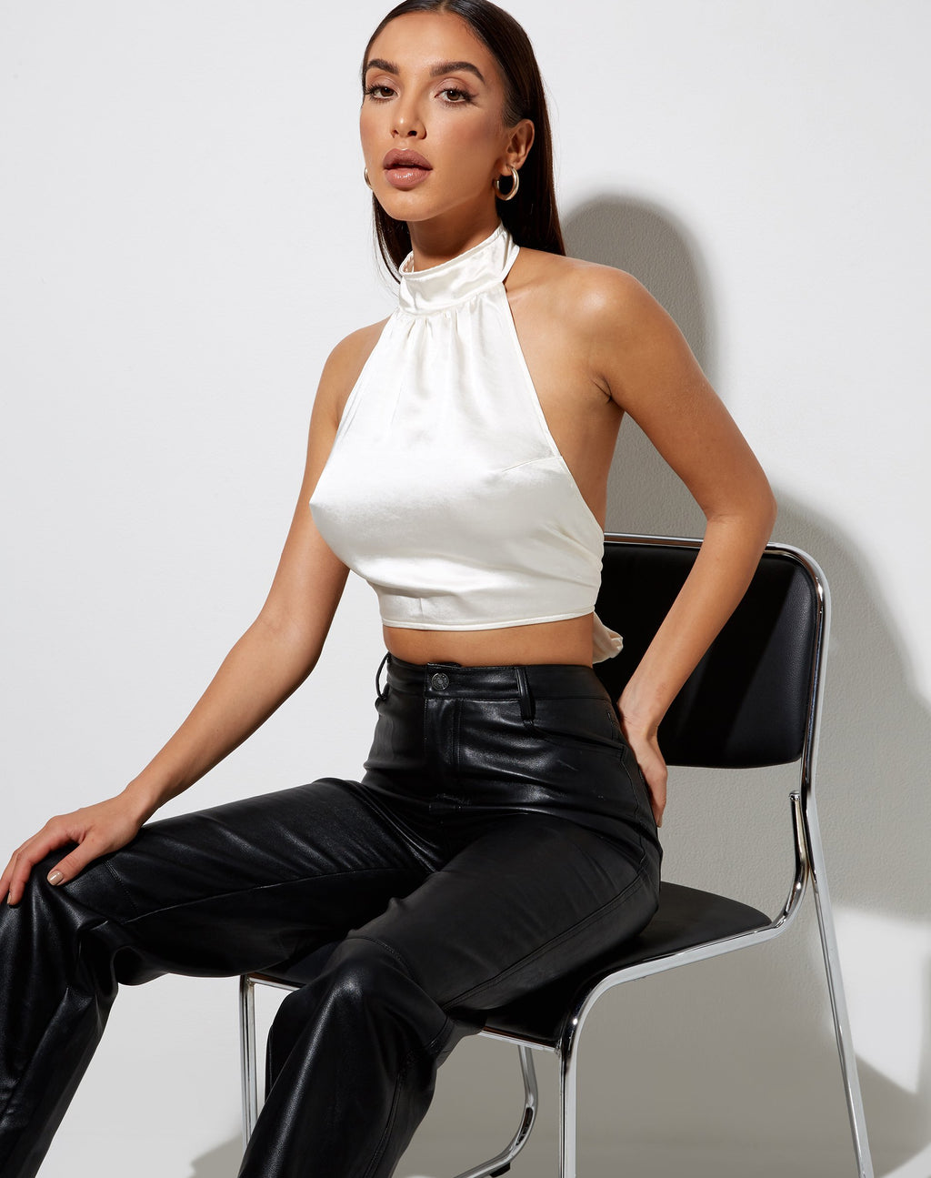 Noela Crop Top aus elfenbeinfarbenem Satin