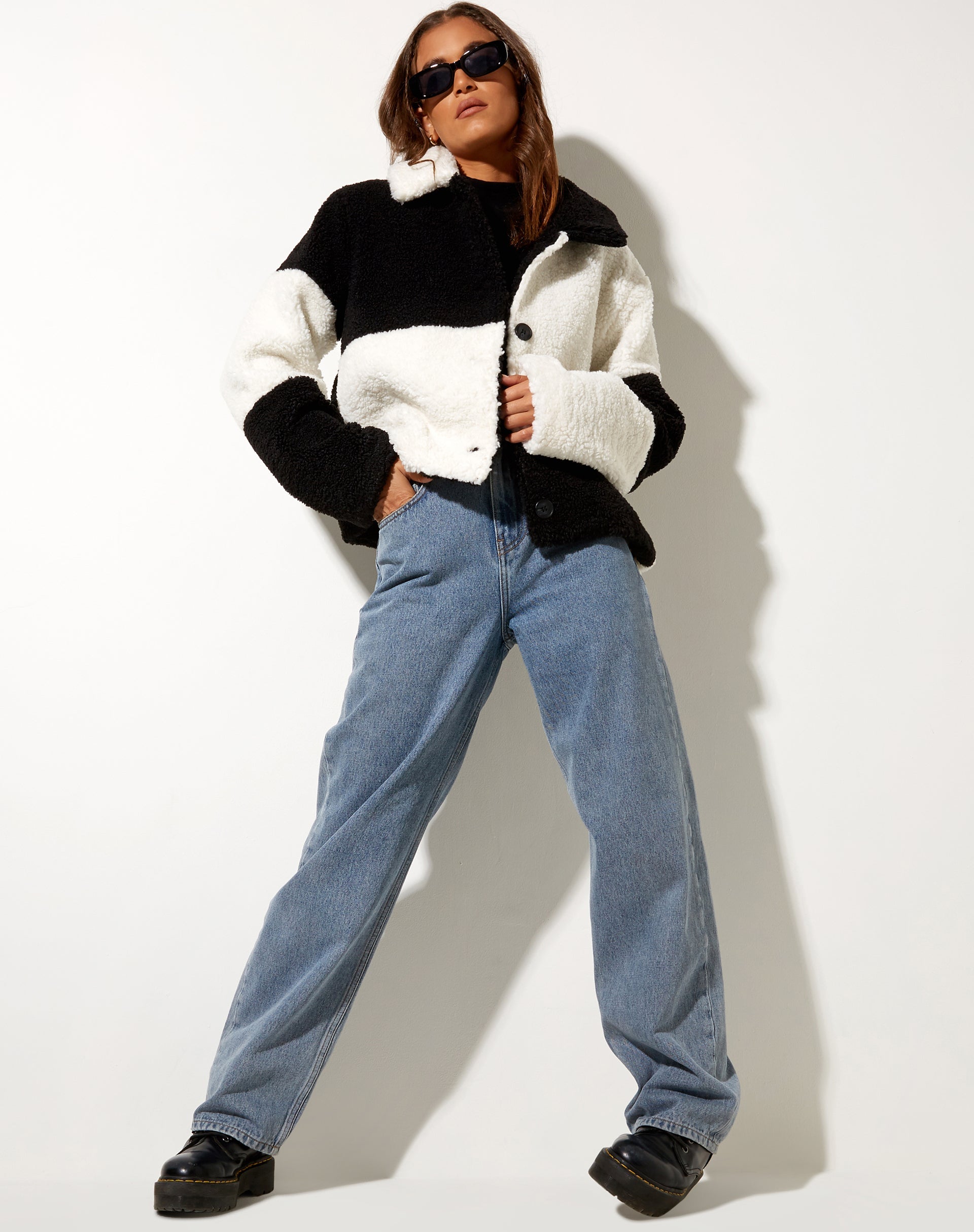 Image of Nuna Jacket in Borg Panelled Schwarz und Weiß