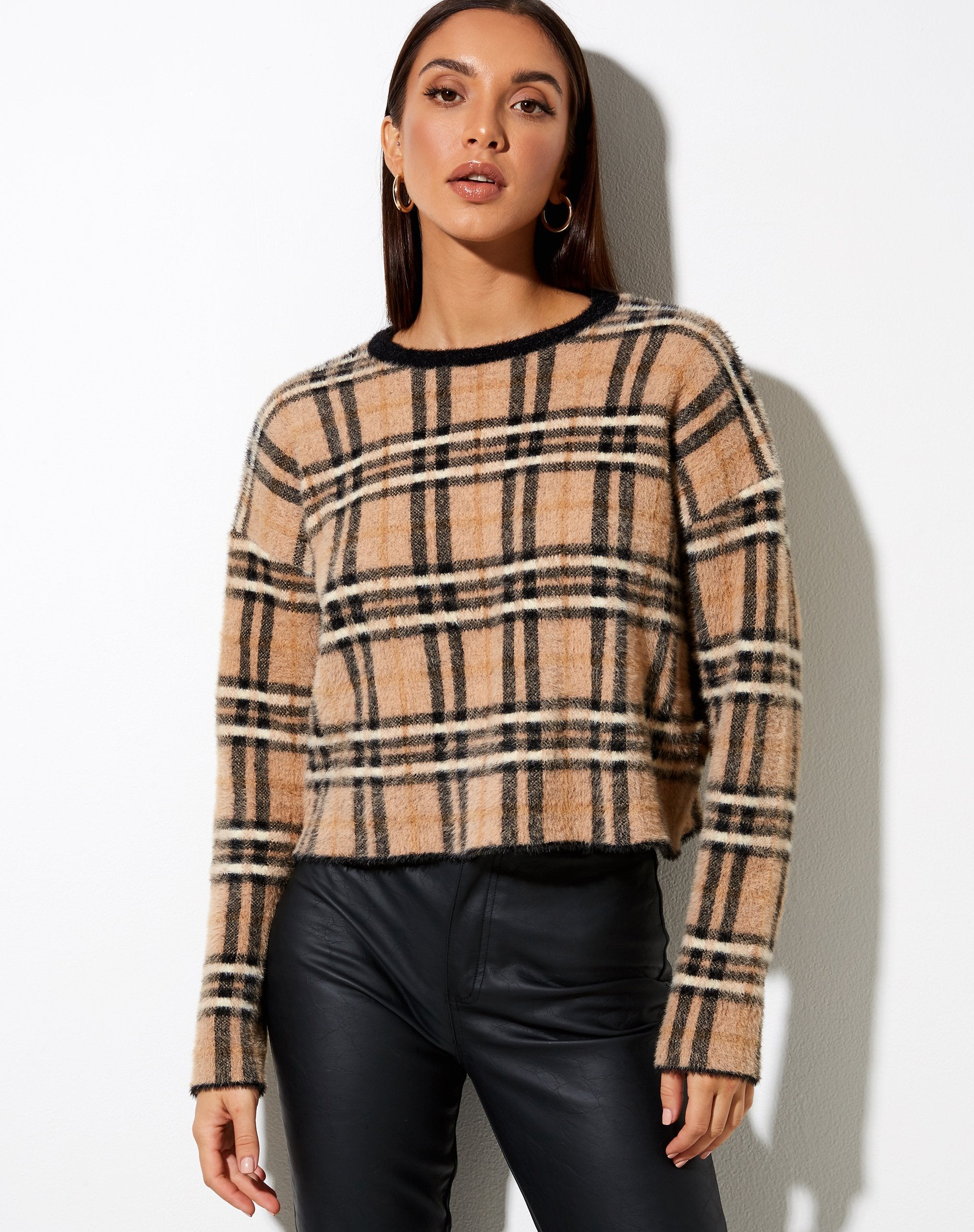 Image of Oki Pullover aus Strick in Creme Schwarz-Weiß-Karo