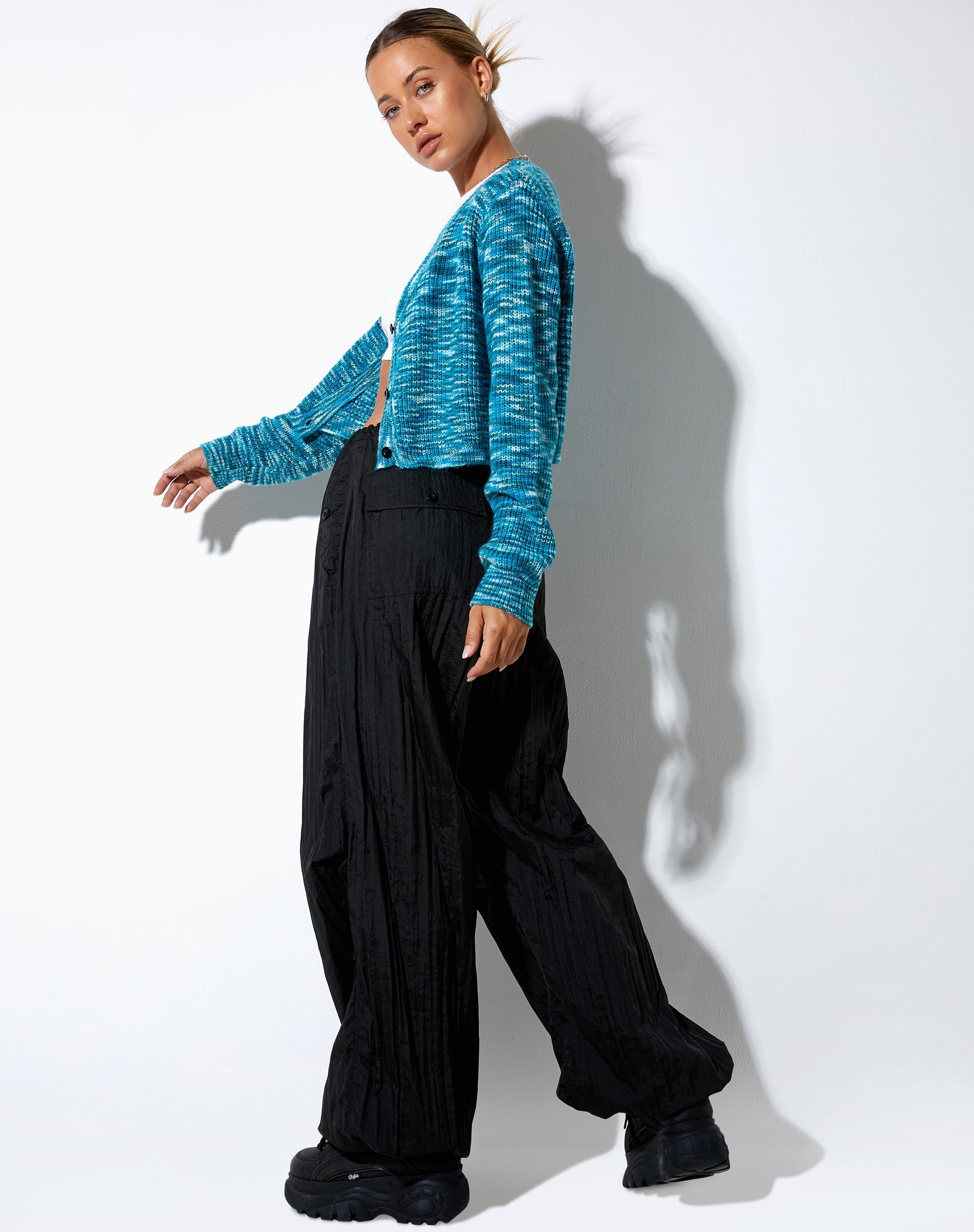 Bild von Olina Cardi in Grün