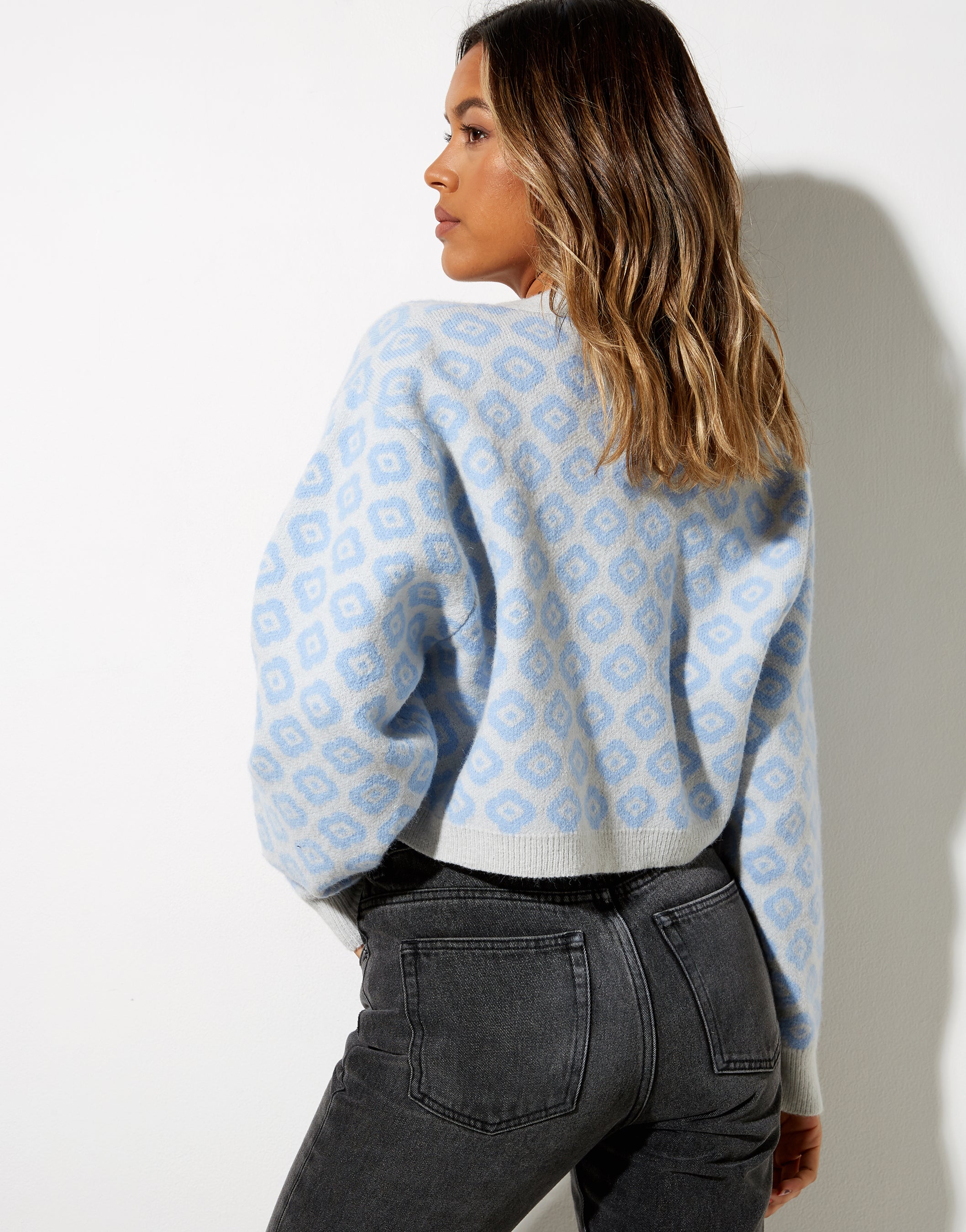 Image of Olina Cropped Cardi aus Strick in Blau Daisy