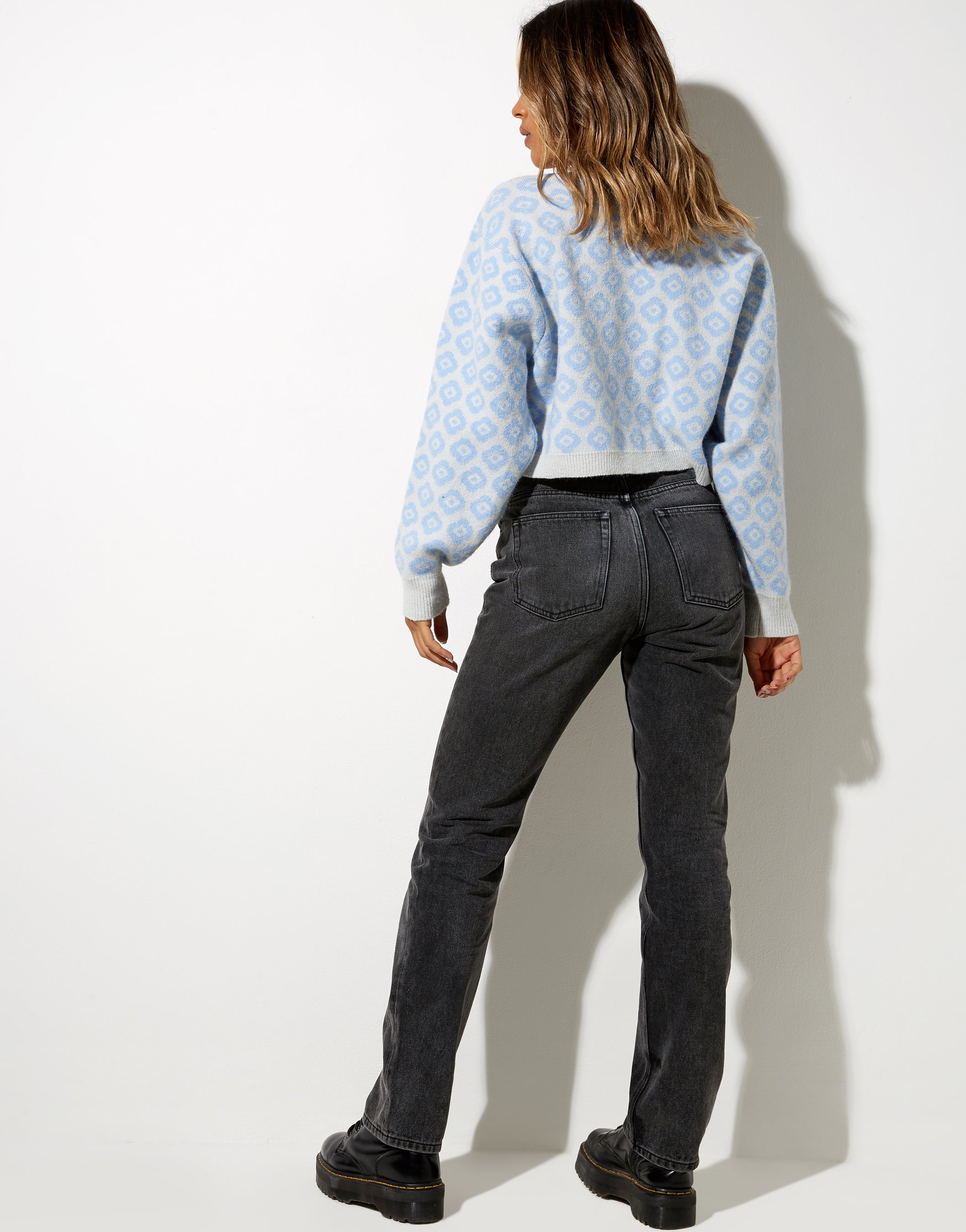 Image of Olina Cropped Cardi aus Strick in Blau Daisy