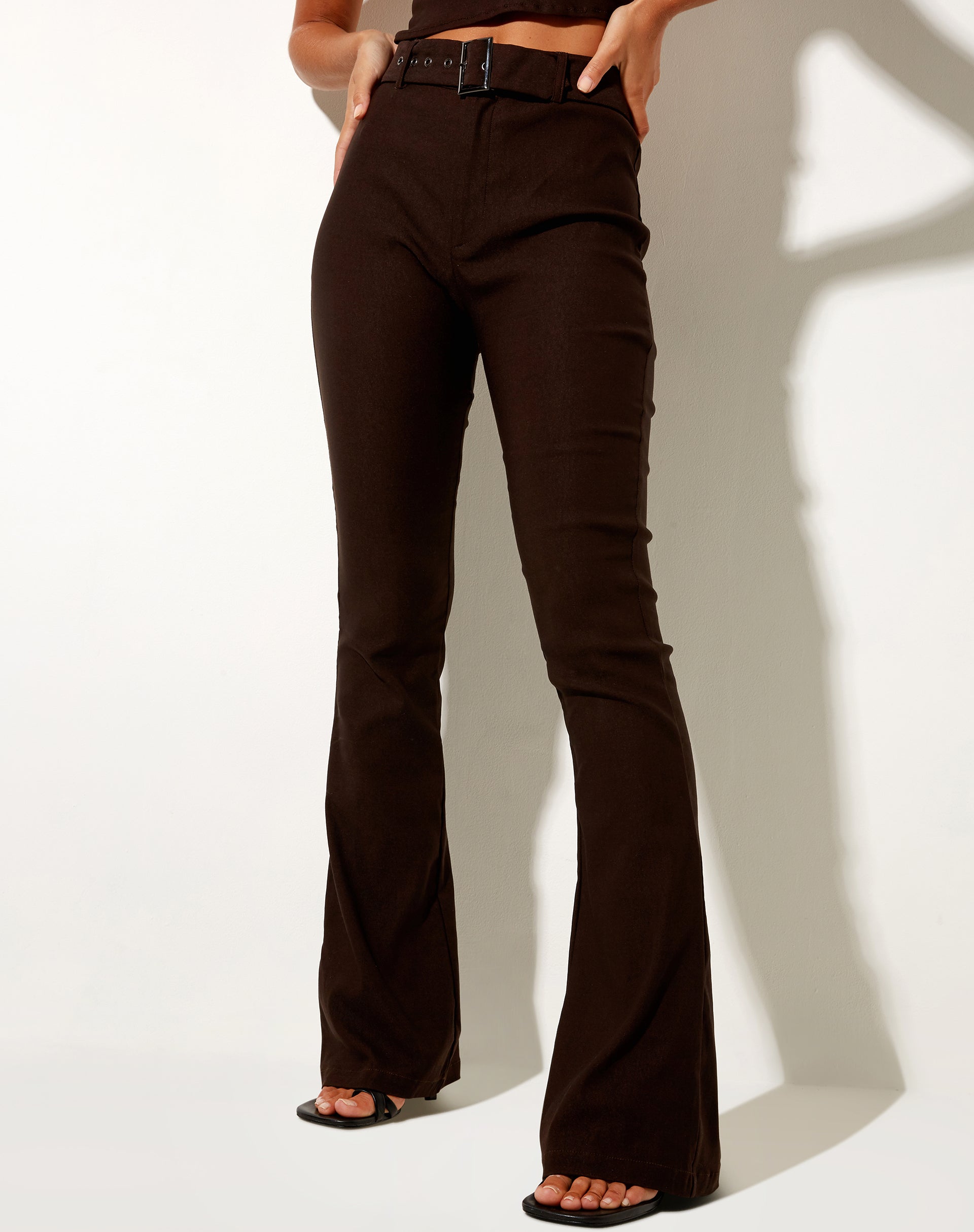 Image of Zaltana Schlaghose in Tailoring Braun