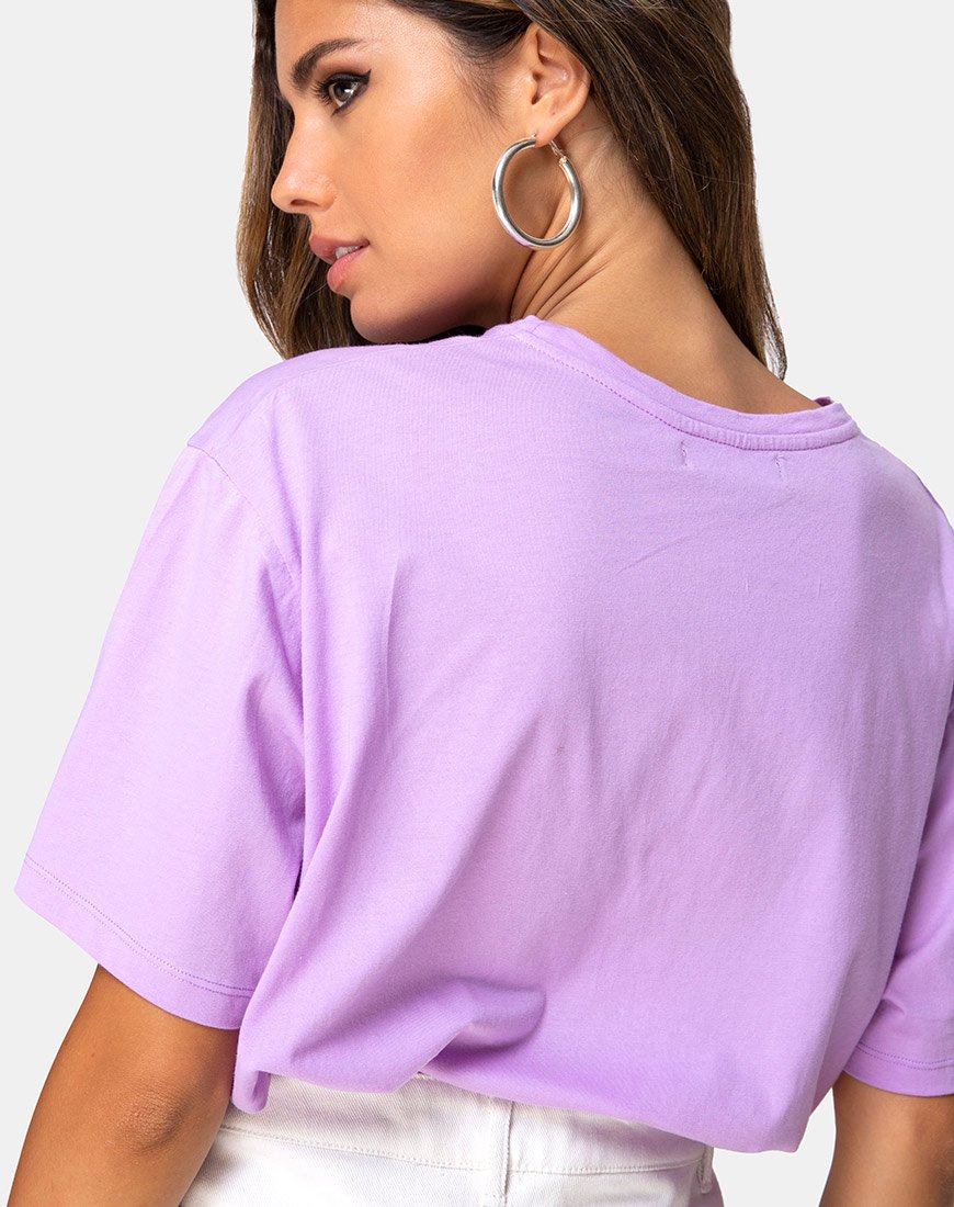 Bild von Oversize Basic Tee in Flieder mit Engelsstickerei