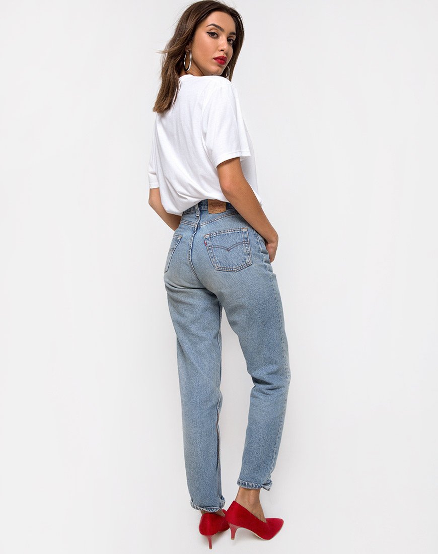 Bild von Oversize Basic Tee in Weiß mit Rose
