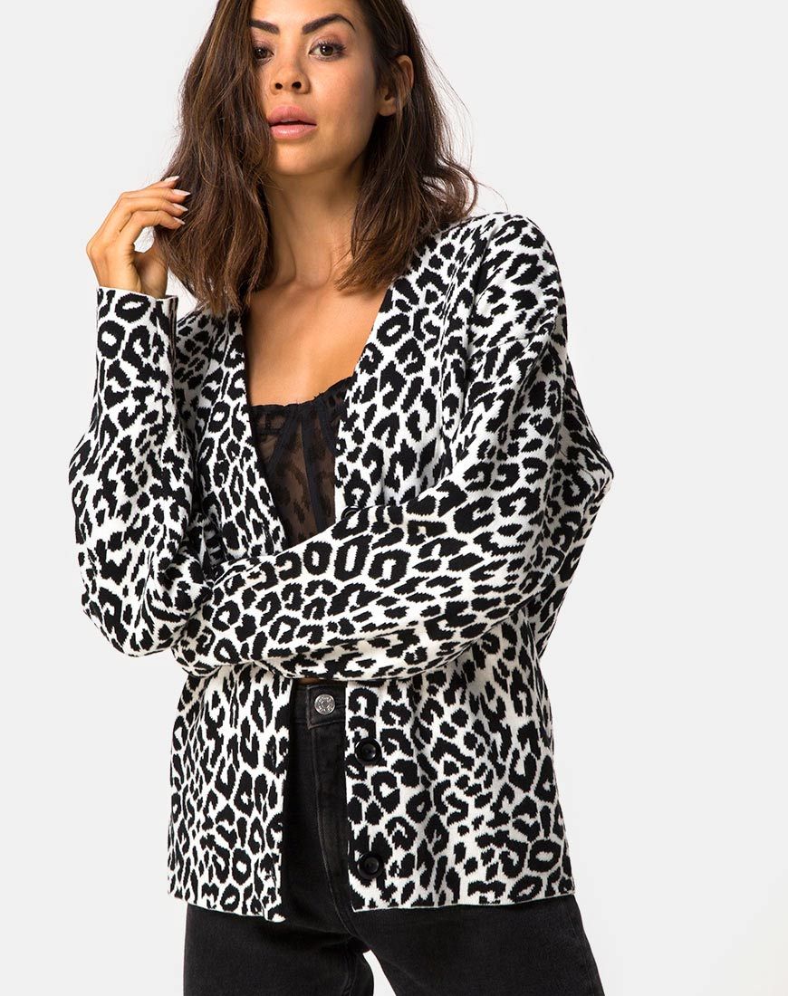 Bild von Oversize-Strickjacke aus Tierstrick