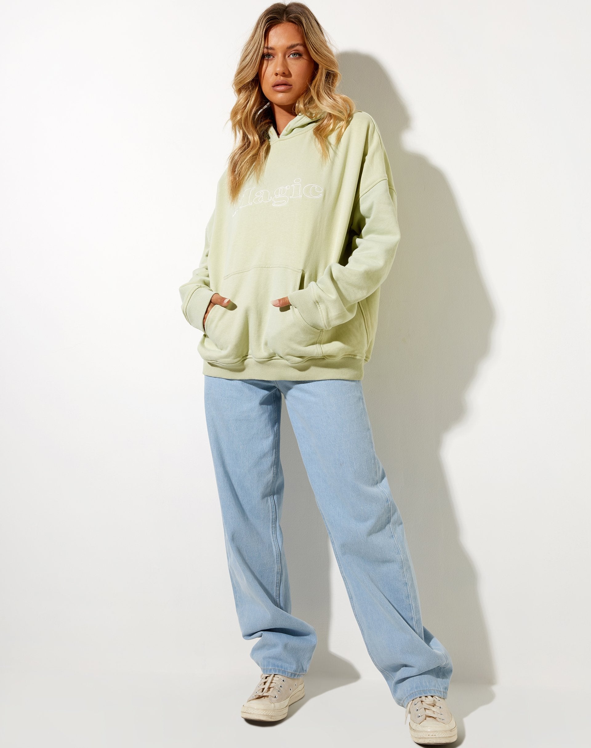 Bild von Oversize Hoodie in Grün Graffiti Magic Embro