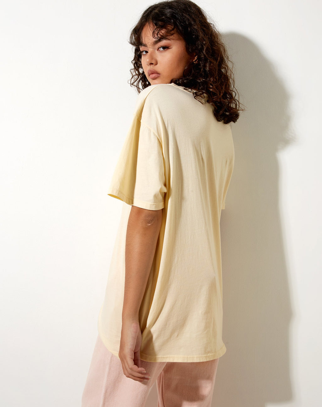 Oversize Basic Tee in Buttercreme Perlsand