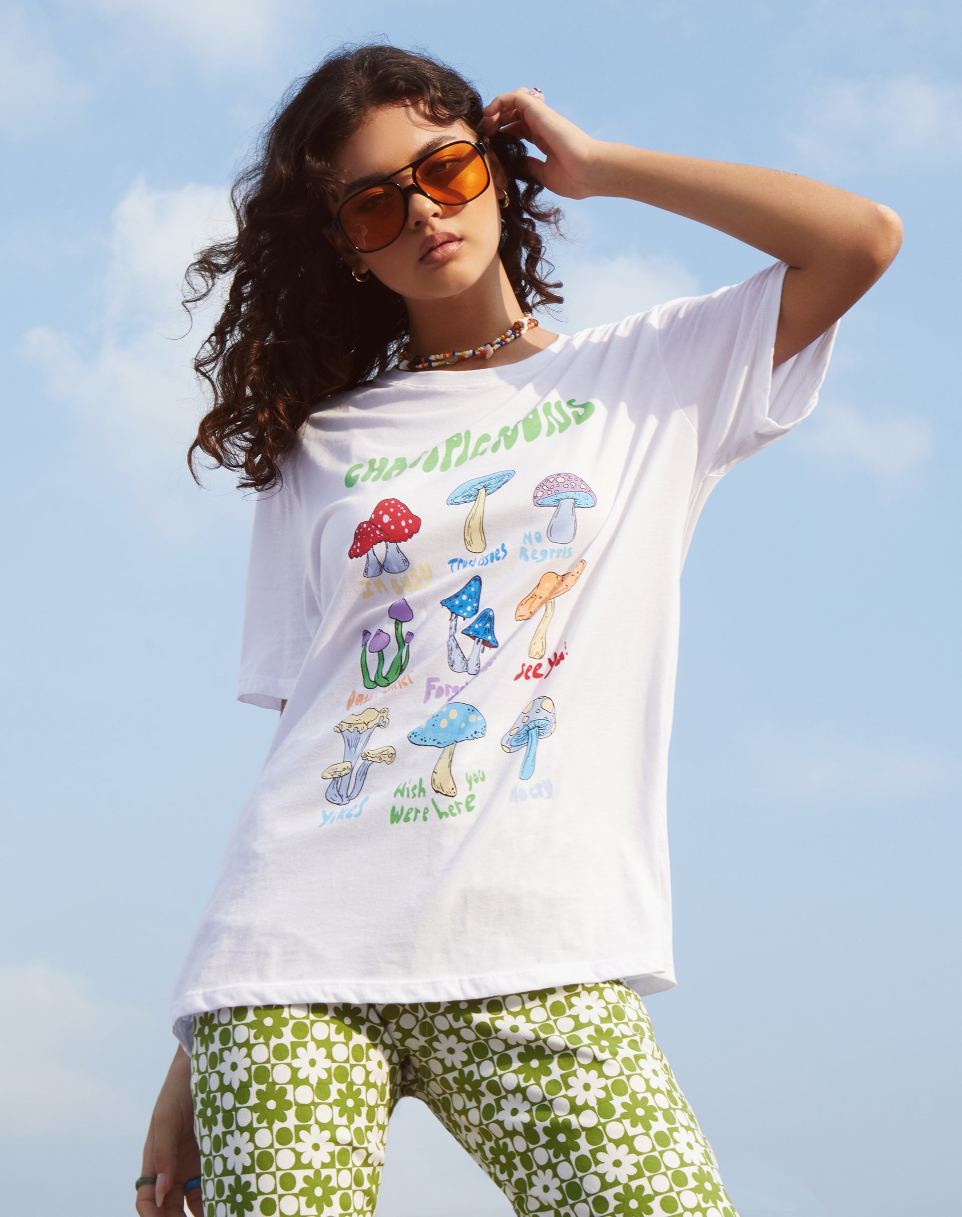 Bild von Oversize Basic Tee in Weiß Champignons