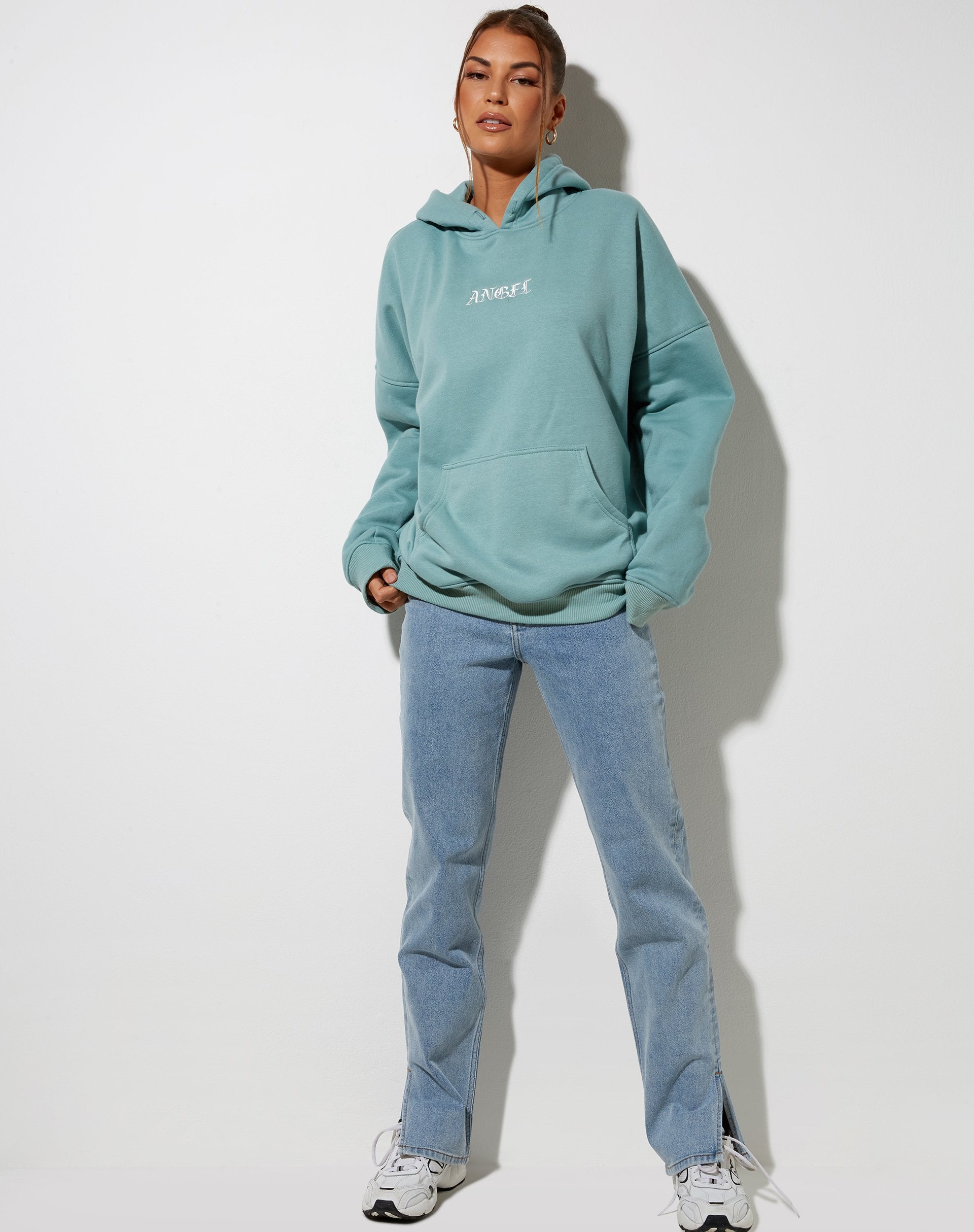 Bild von Oversize-Kapuzenpulli mit Engelsemblem in Meeresblau