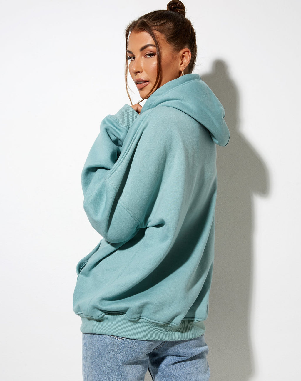 Übergroßer Kapuzenpullover in Meeresblau mit 'Angel'-Stickerei