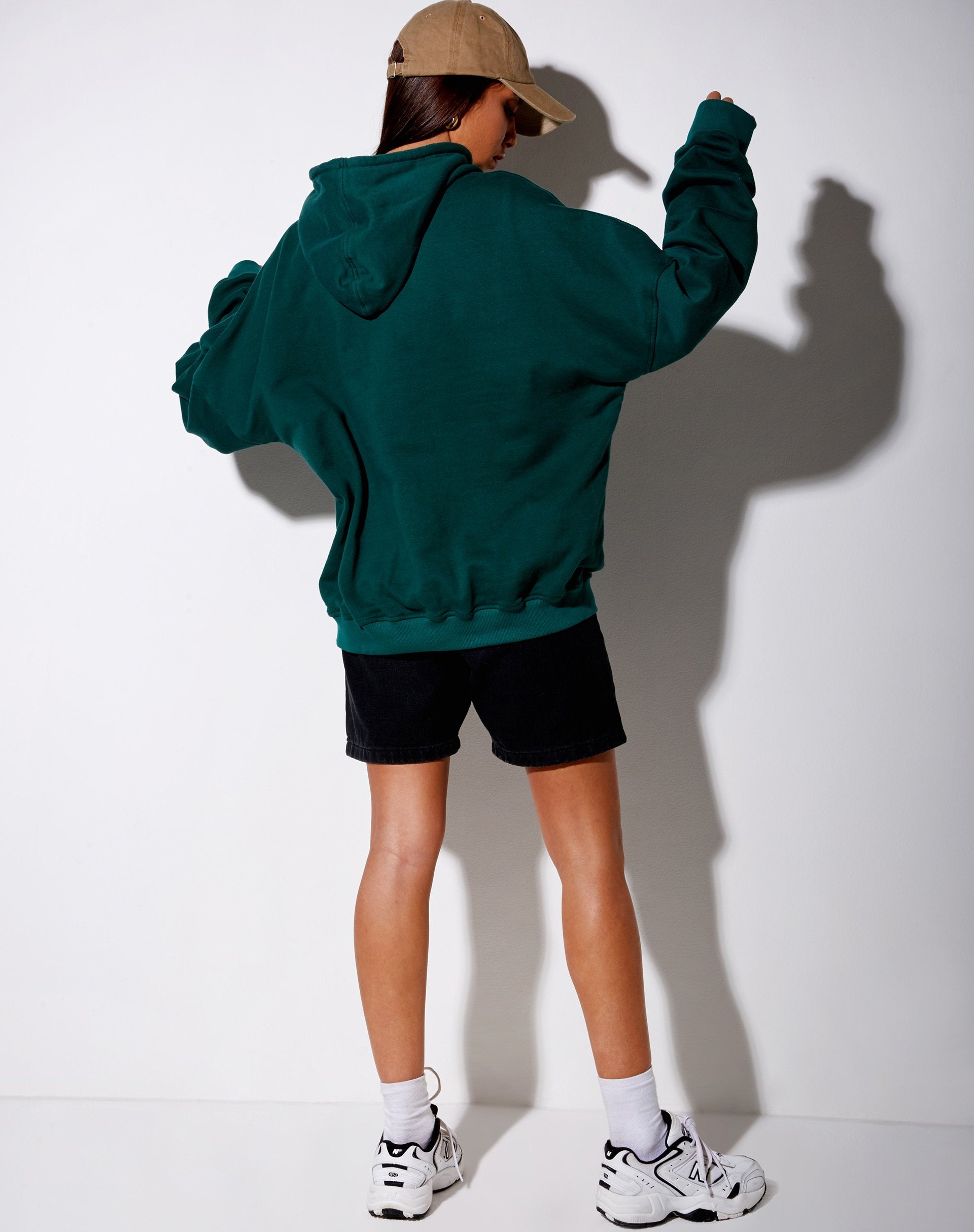 Bild von Oversize Hoody in Flaschengrün Too Many Feelings