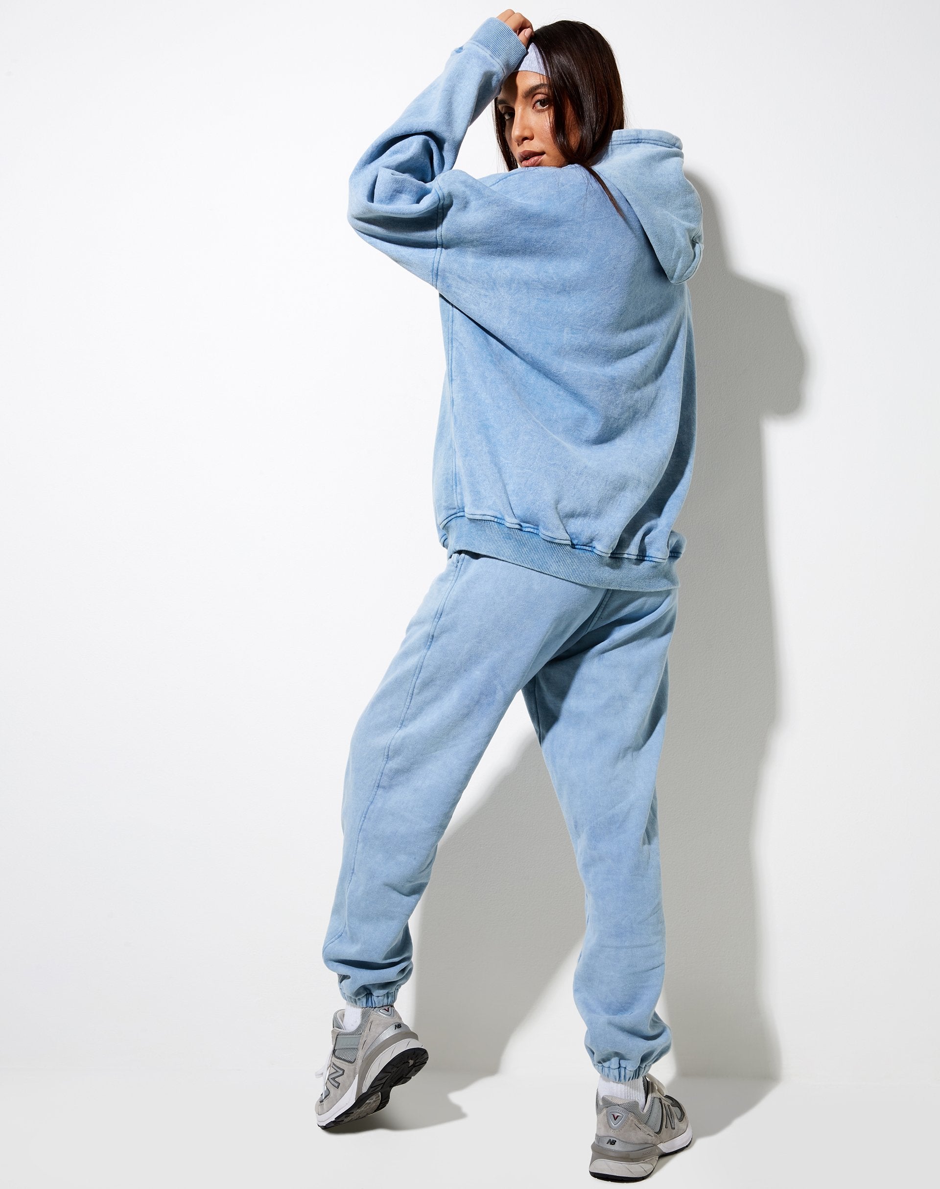Bild von Oversize Hoodie in Washed Blue Angel Energy Wings