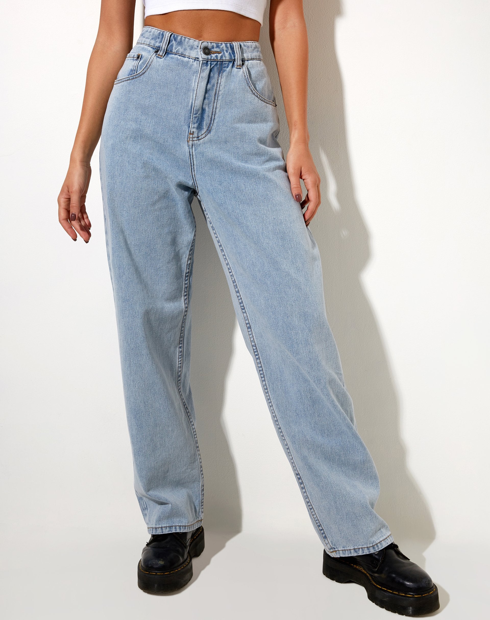 Bild von Bum Rips Parallel Jean in Tonal Light Wash