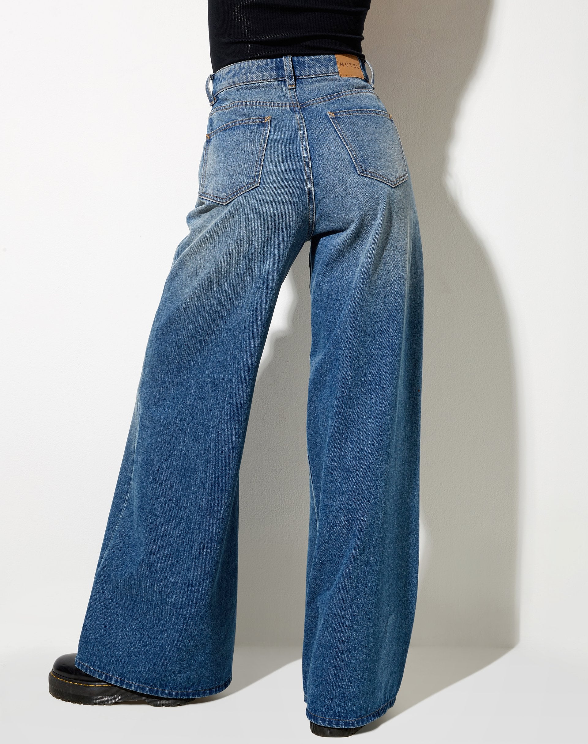 Image der Flare Parallel Jeans in mittlerer Waschung