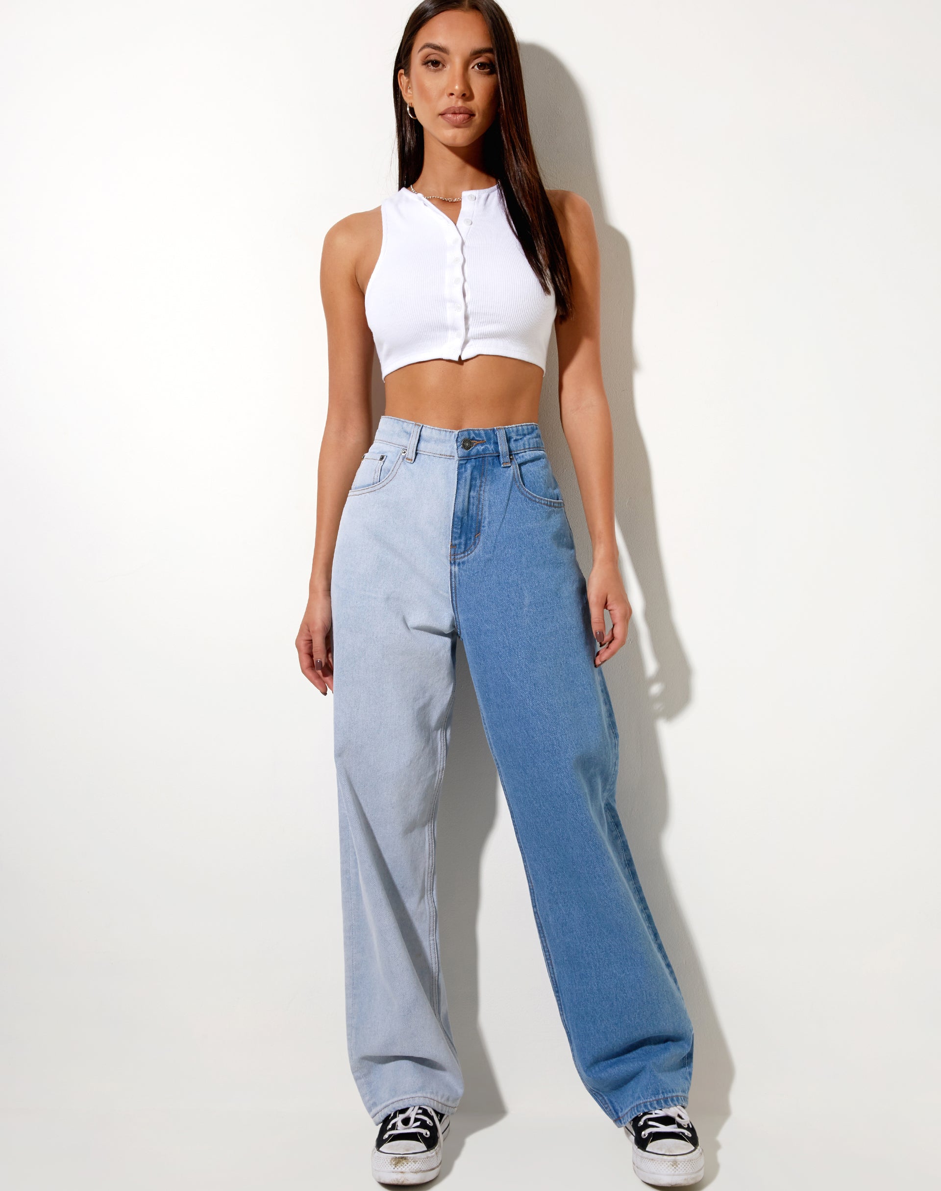 Bild von Half and Half Parallel Jean in Light Wash und Bleach Denim