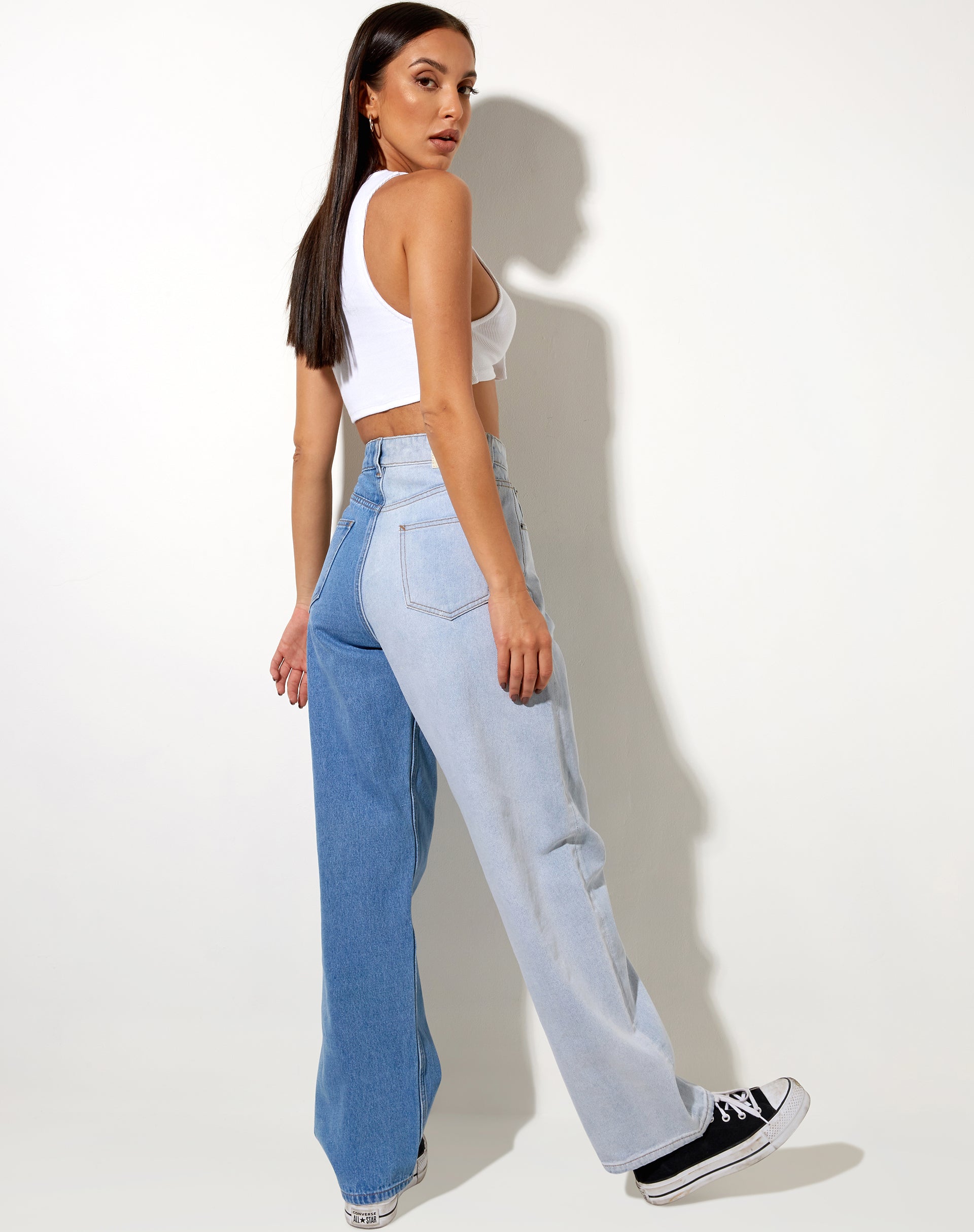 Bild von Half and Half Parallel Jean in Light Wash und Bleach Denim