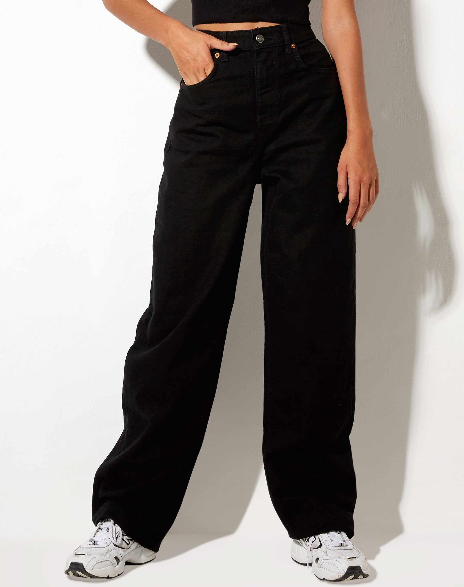 Bild von Parallel Jeans in Rinse Black Wash