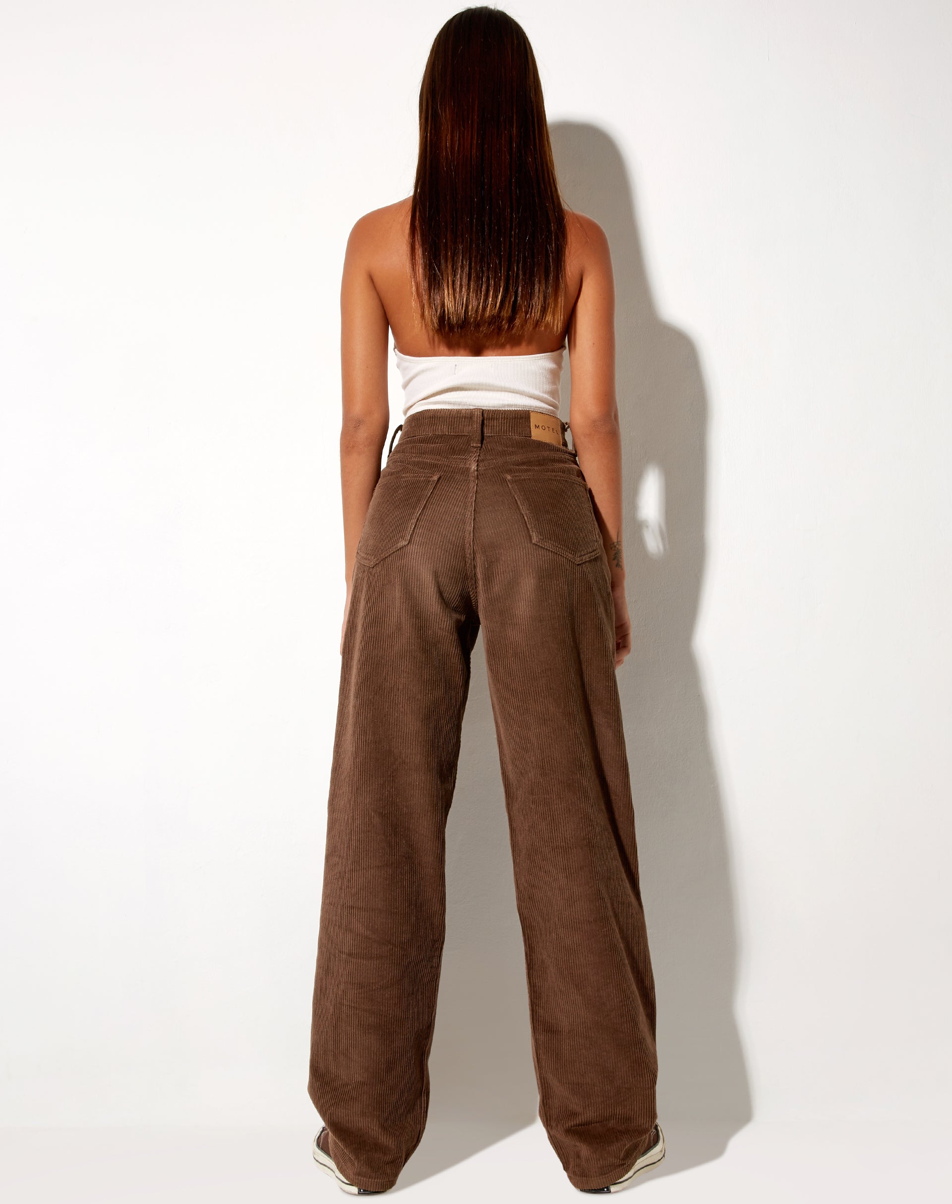Bild von Parallel Jean in Cord Dark Chocolate
