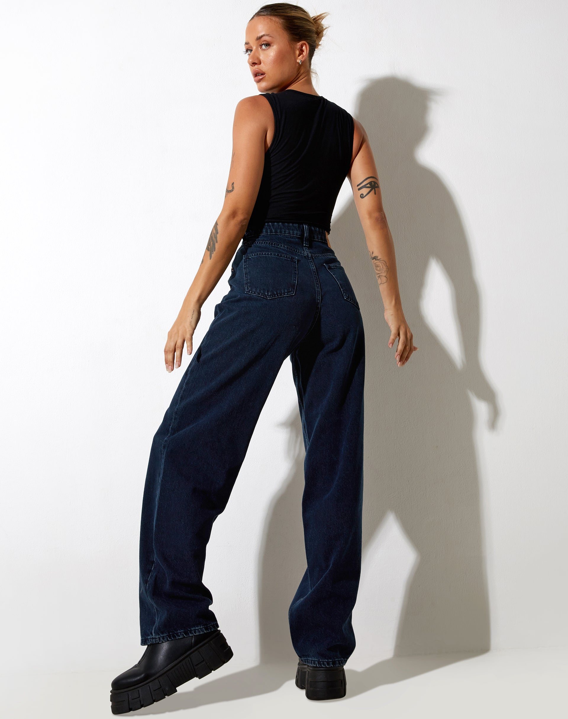 Bild von Gimon Crop Top in Schwarz Get Real