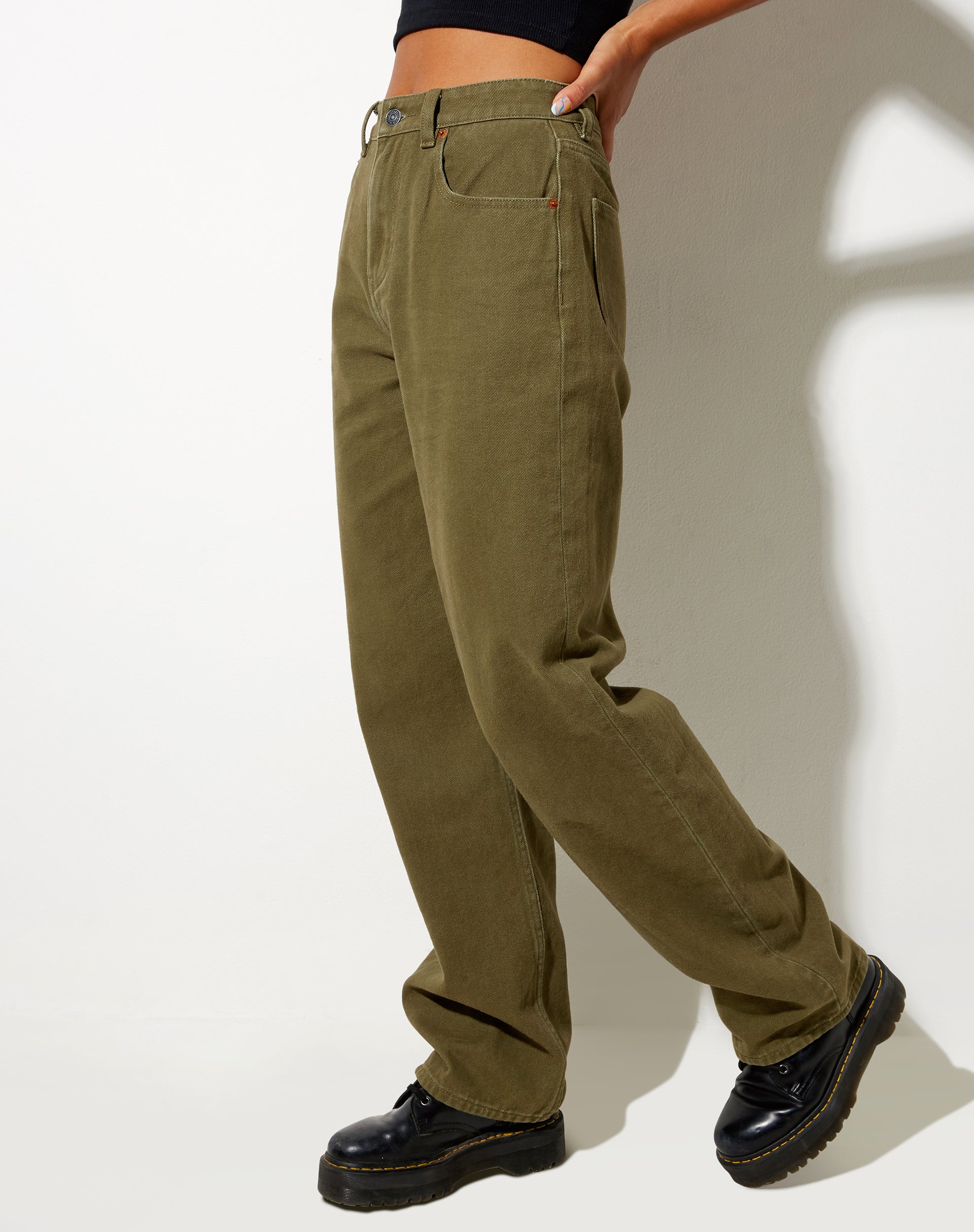 Bild von Parallel Jeans in Khaki Grün