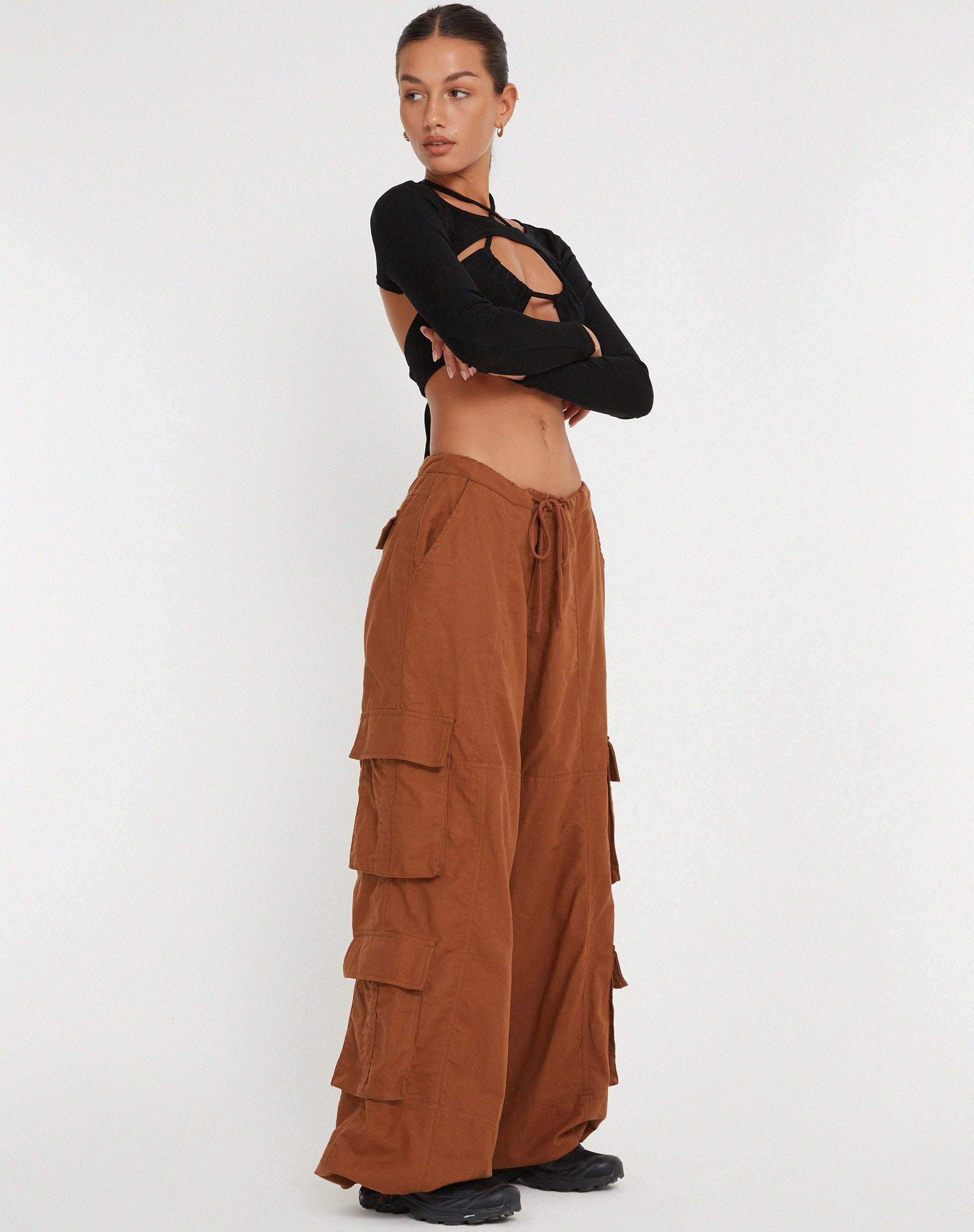 Abbildung der Philia-Hose in Bombay Brown