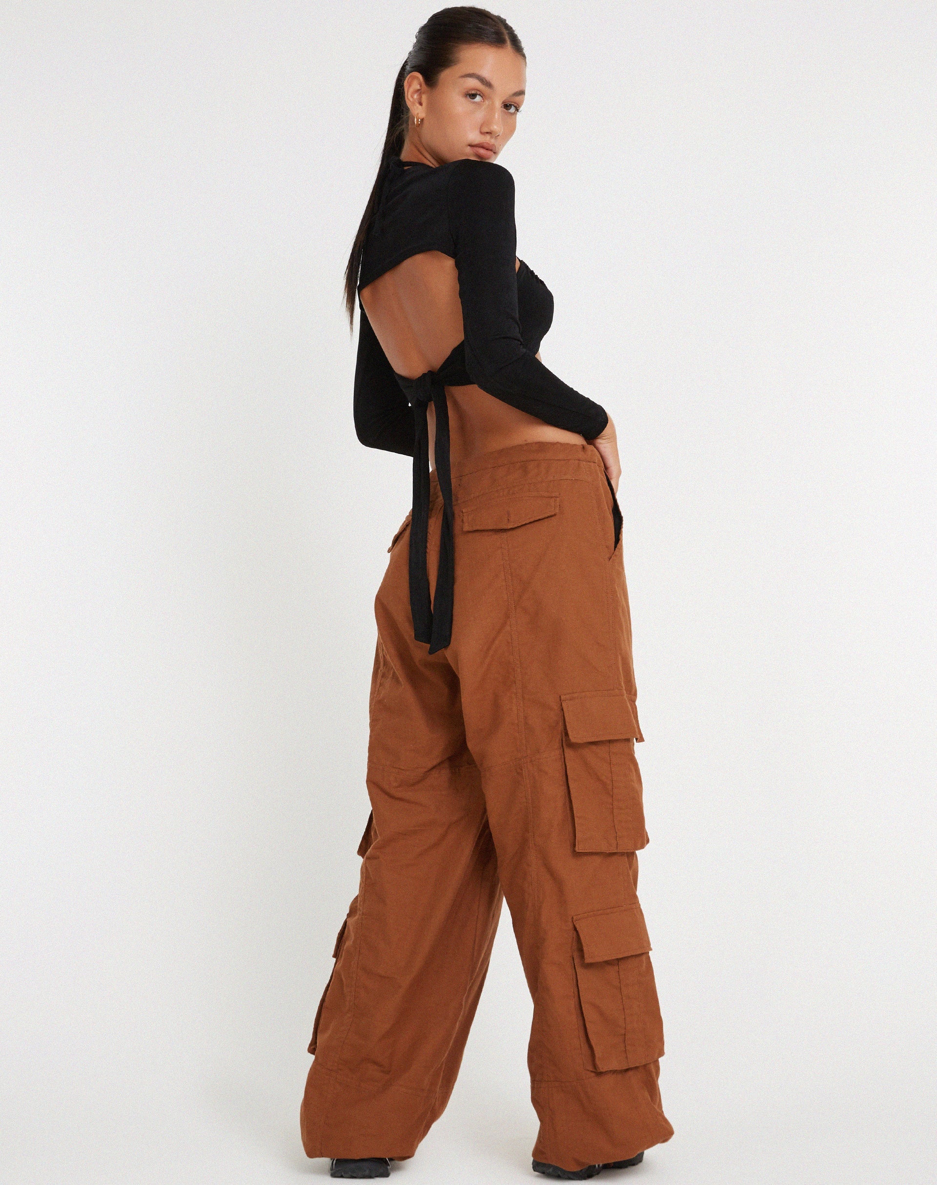 Abbildung der Philia-Hose in Bombay Brown