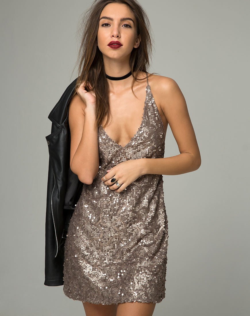 Purpura Kleid aus Glitzerpailletten in Antikgold