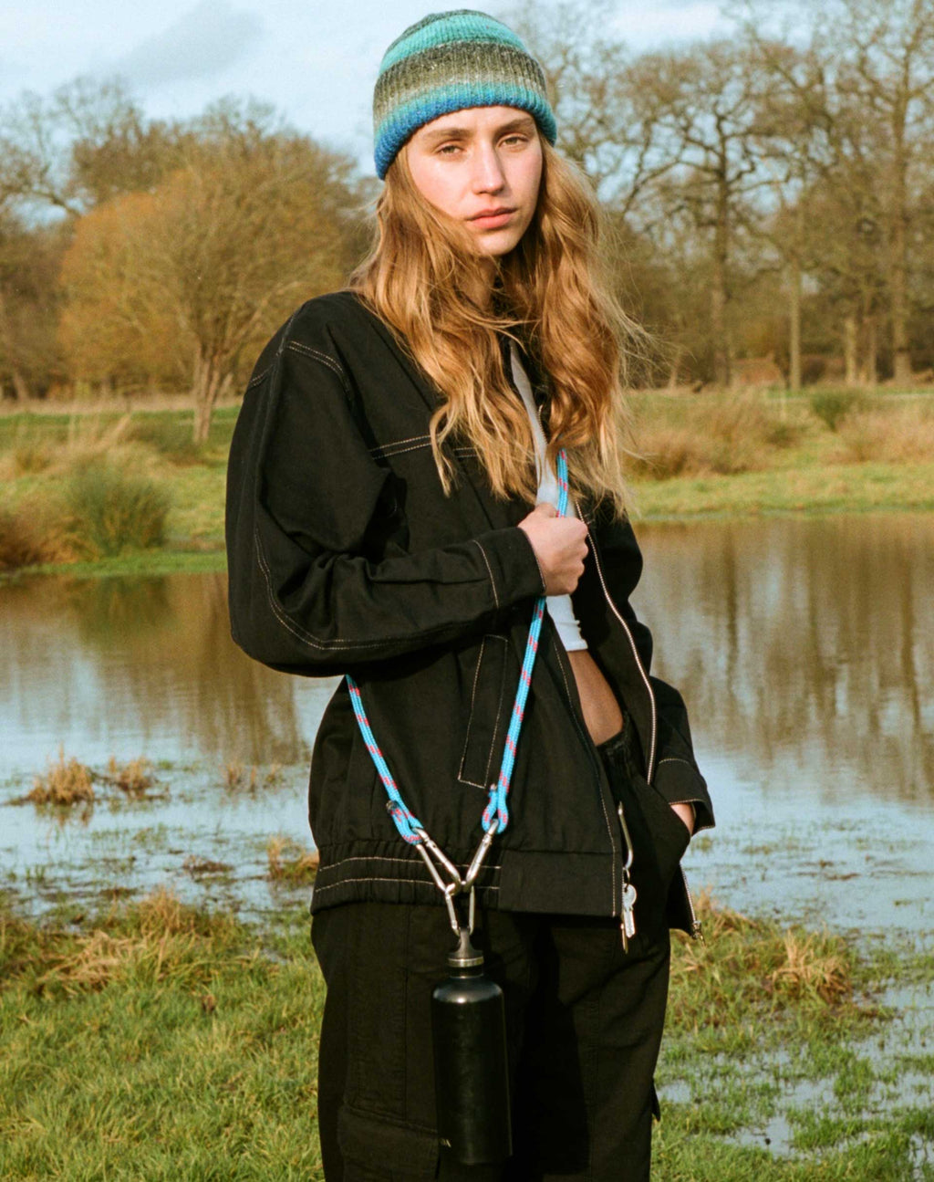 Cavitana Jacke in Schwarz mit weißer Steppnaht