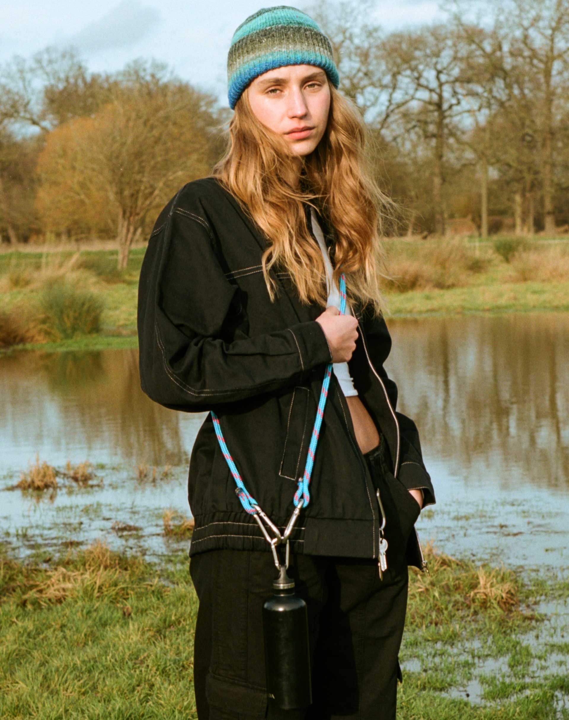 Image of Cavitana Jacke in Schwarz mit weißer Steppnaht