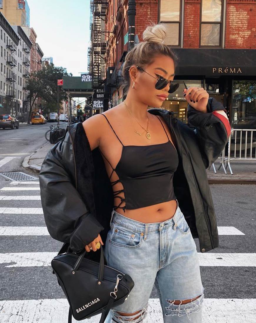 Ozka Crop Top aus Satin Schwarz