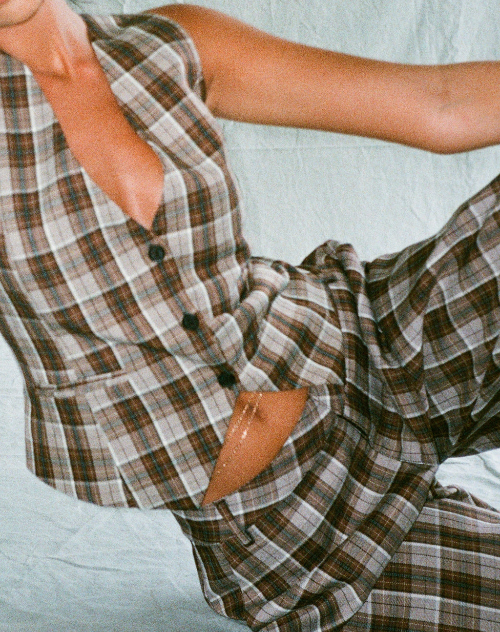 Motel X Olivia Neill Vistana Weste im Check Tan Braun