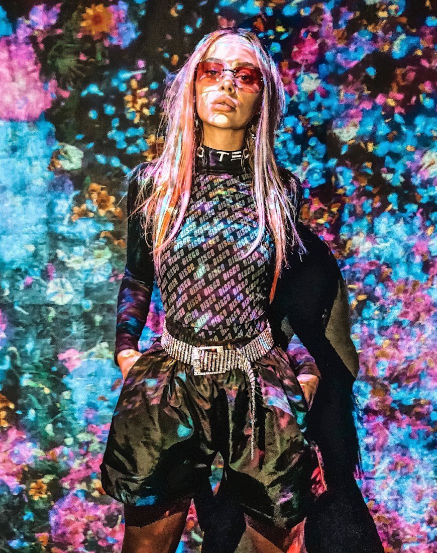 Bild von Acro Unitard in Diagonal Disco