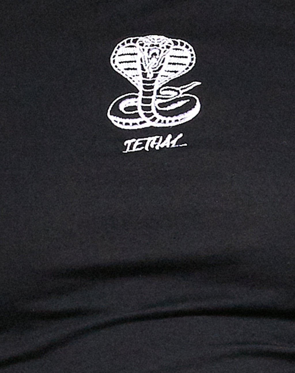 Quelia Crop Top in Schwarz Kobra 'Lethal' Stickerei