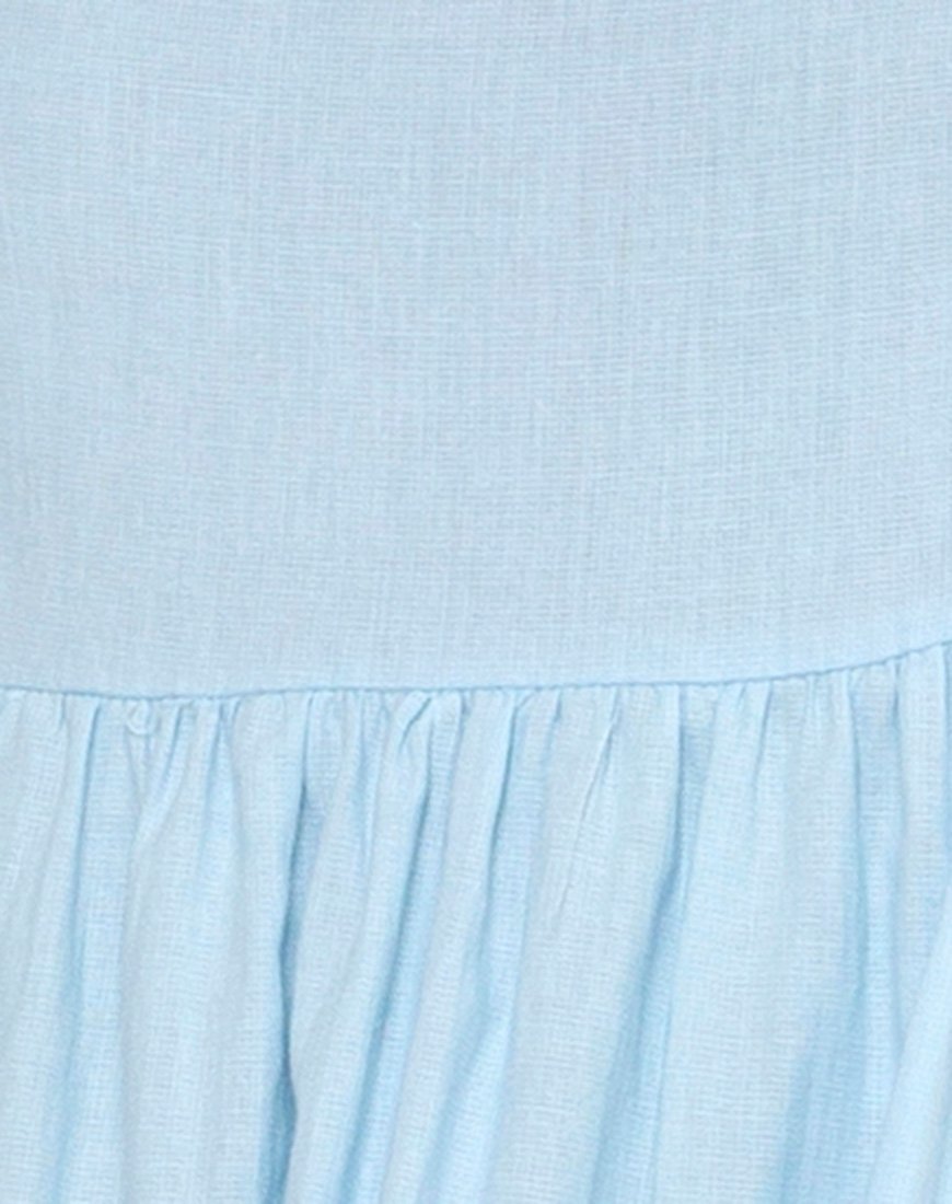 Image of Rachel Midikleid in Himmelblau