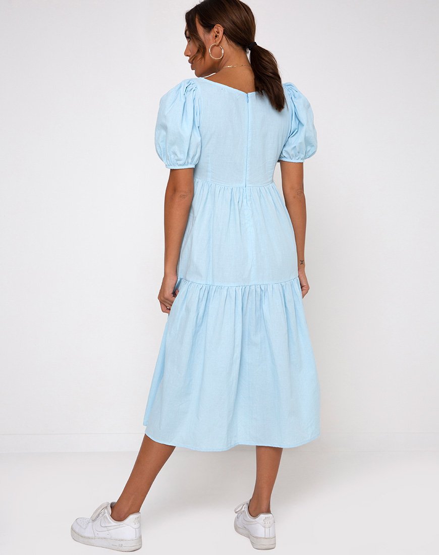 Image of Rachel Midikleid in Himmelblau