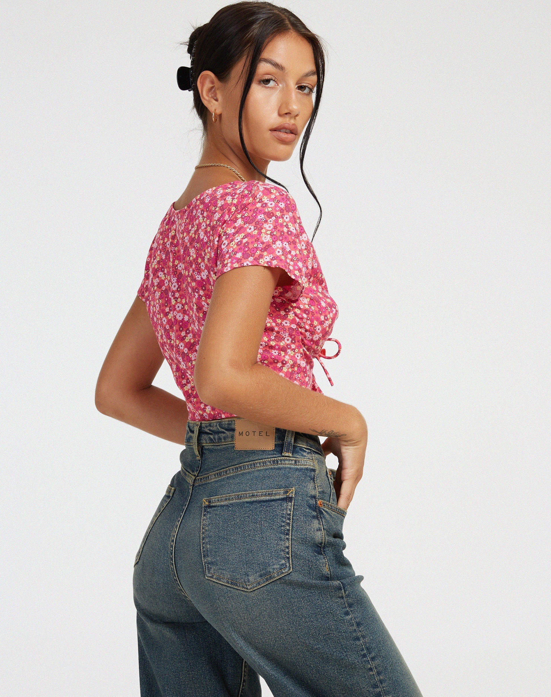 Abbildung von Raeto Crop Top in Ditsy Floral Pink