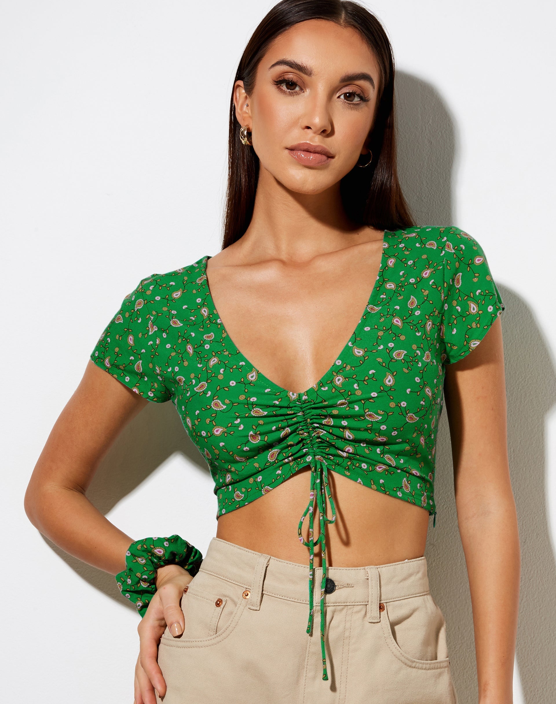 Bild von Raeto Crop Top in Paisley Fun Grün