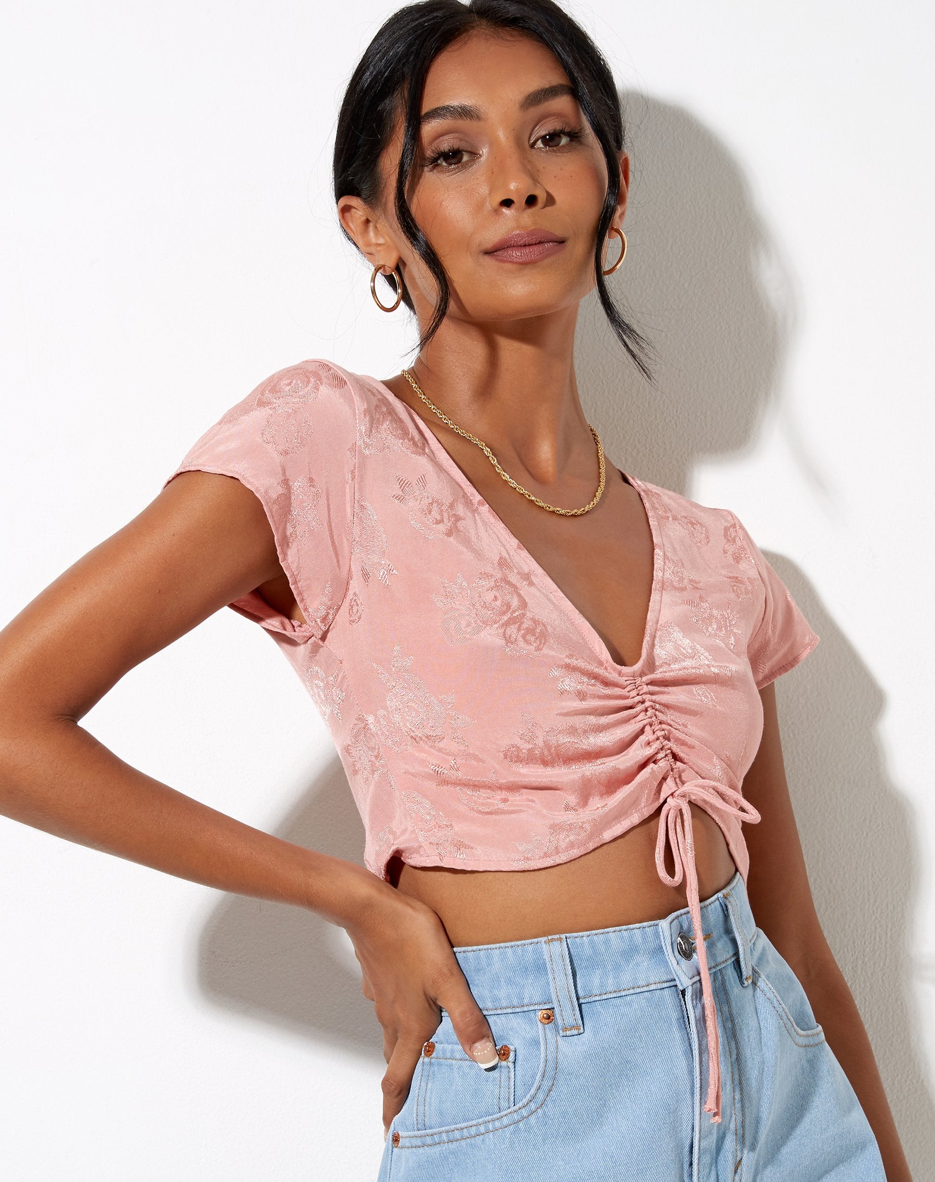 Bild von Raeto Crop Top in Satin Rose Coral Blush