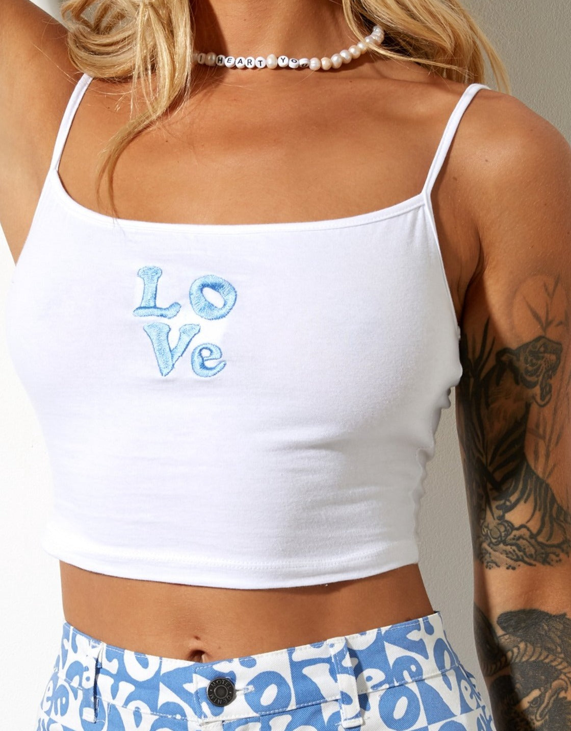 Bild von Rawi Crop Top in Weiß Liebe