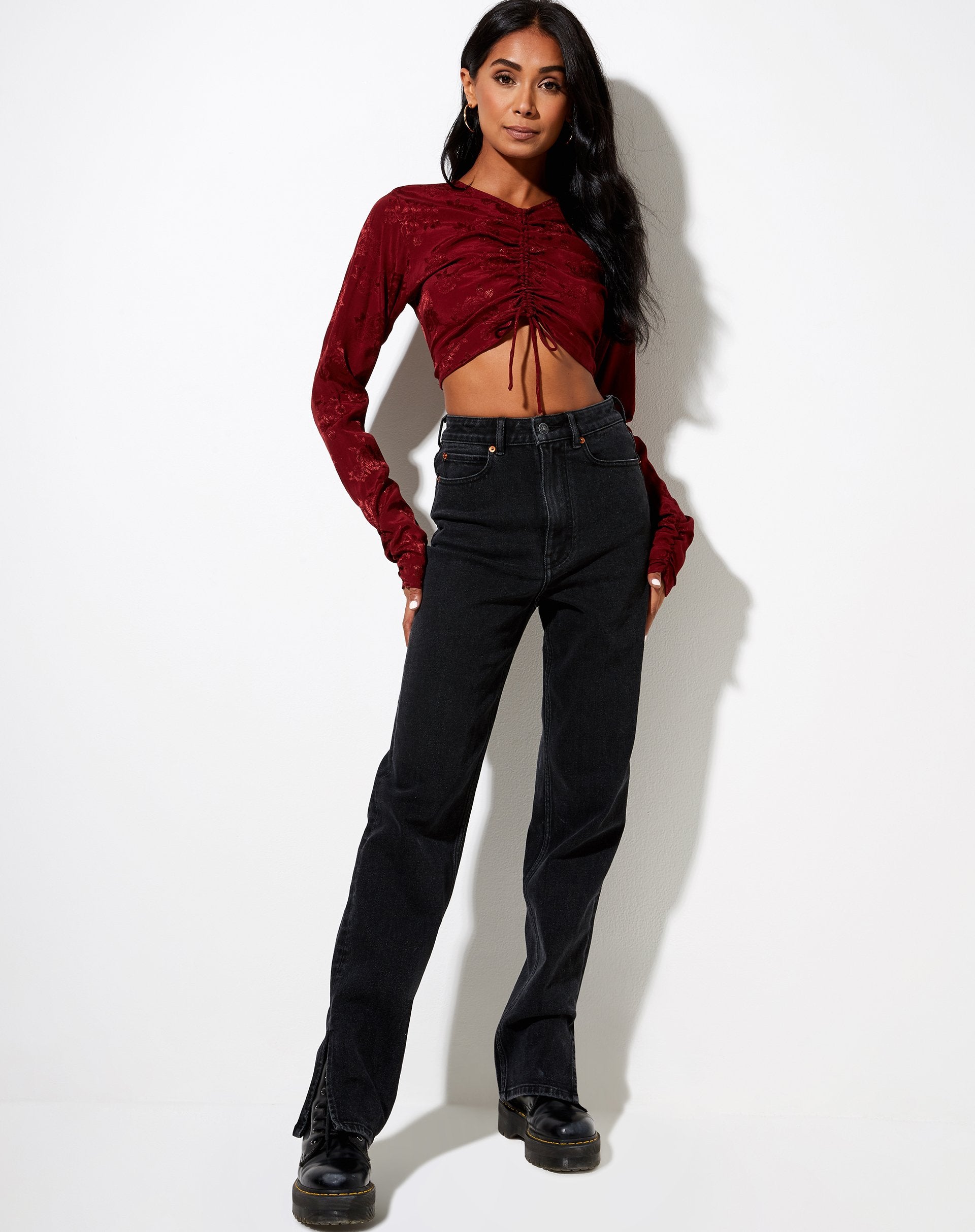 Bild von Rean Crop Top in Satin Rose Mulberry
